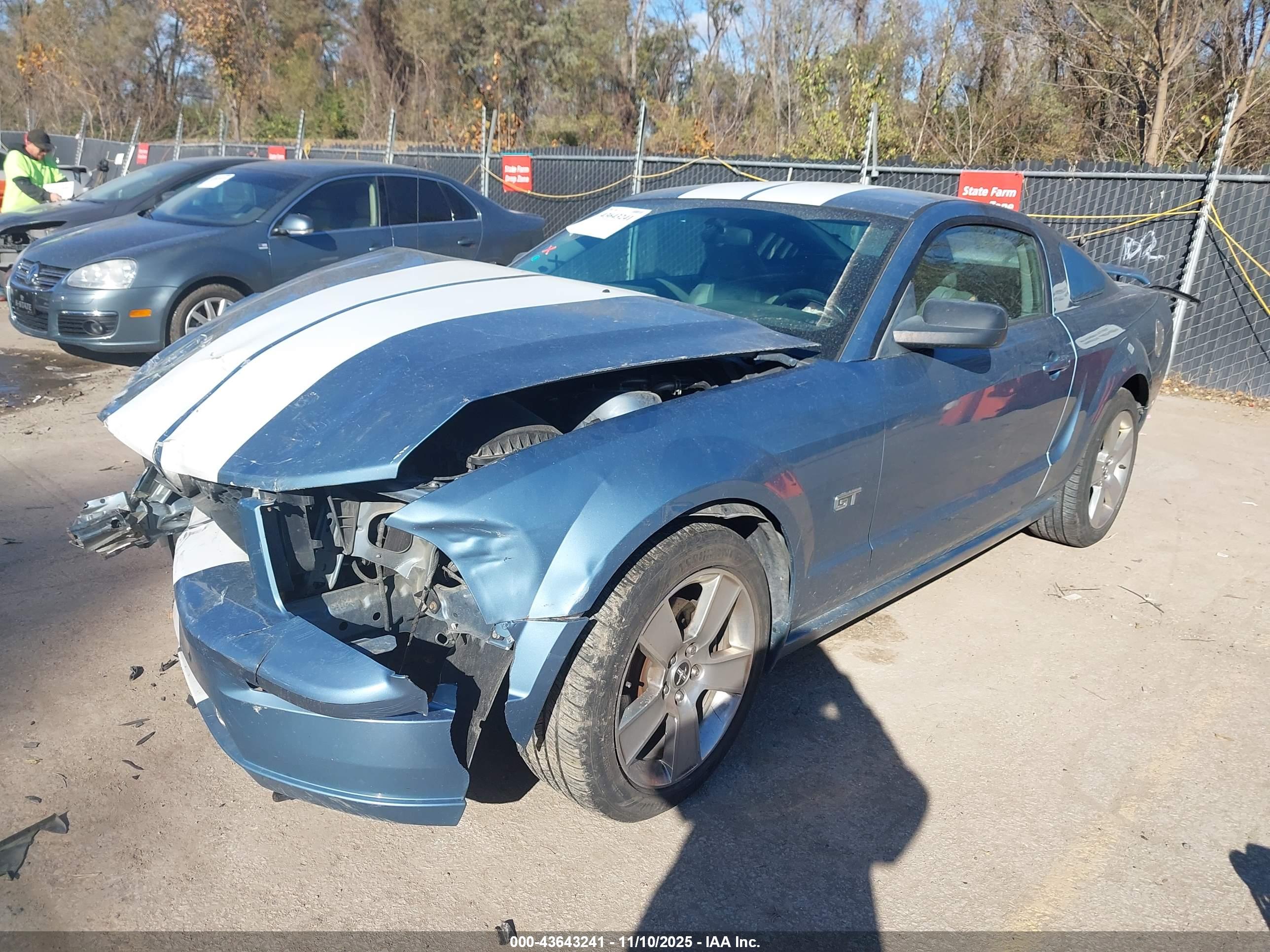 FORD MUSTANG image 2