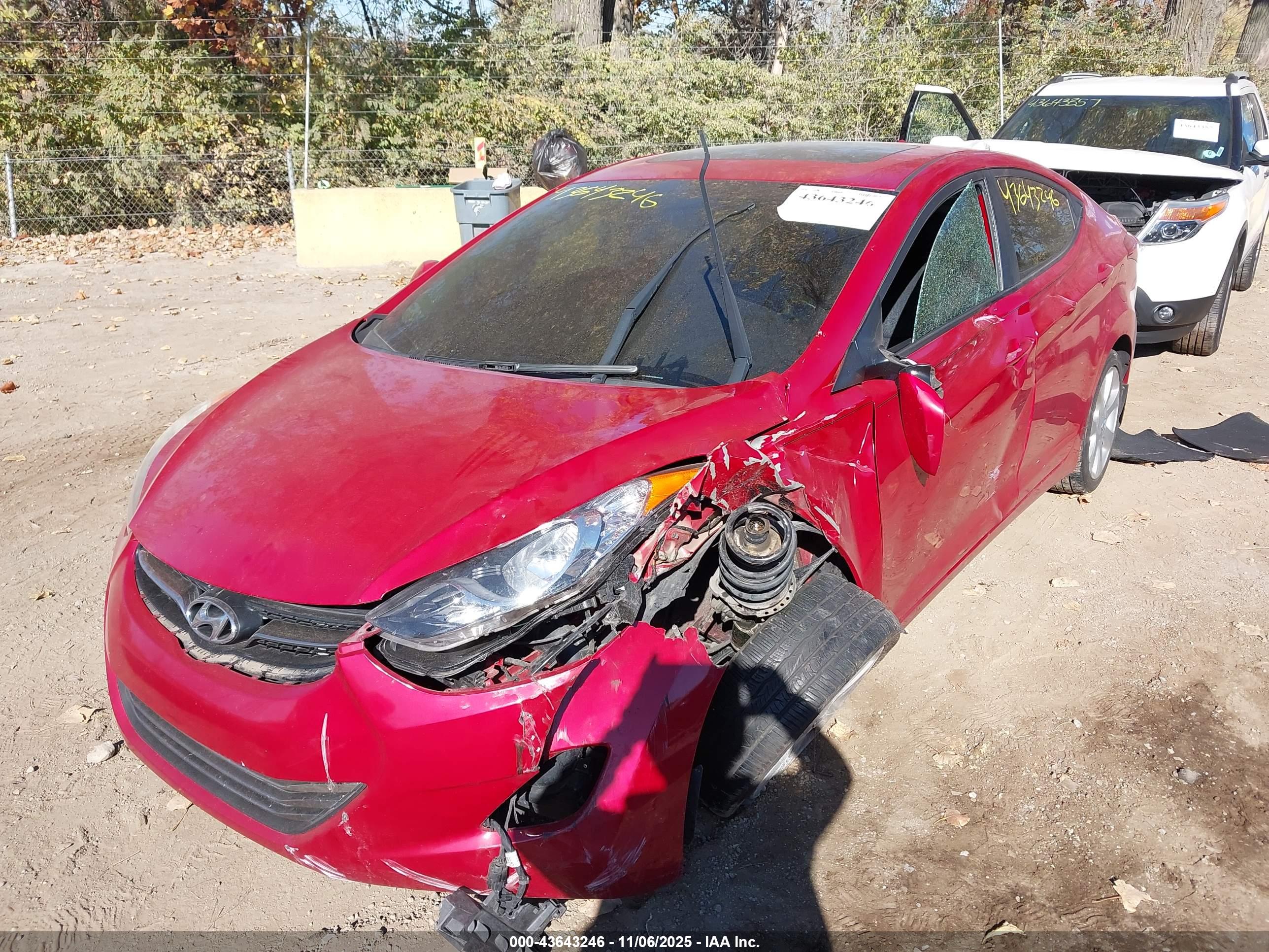 HYUNDAI ELANTRA image 2