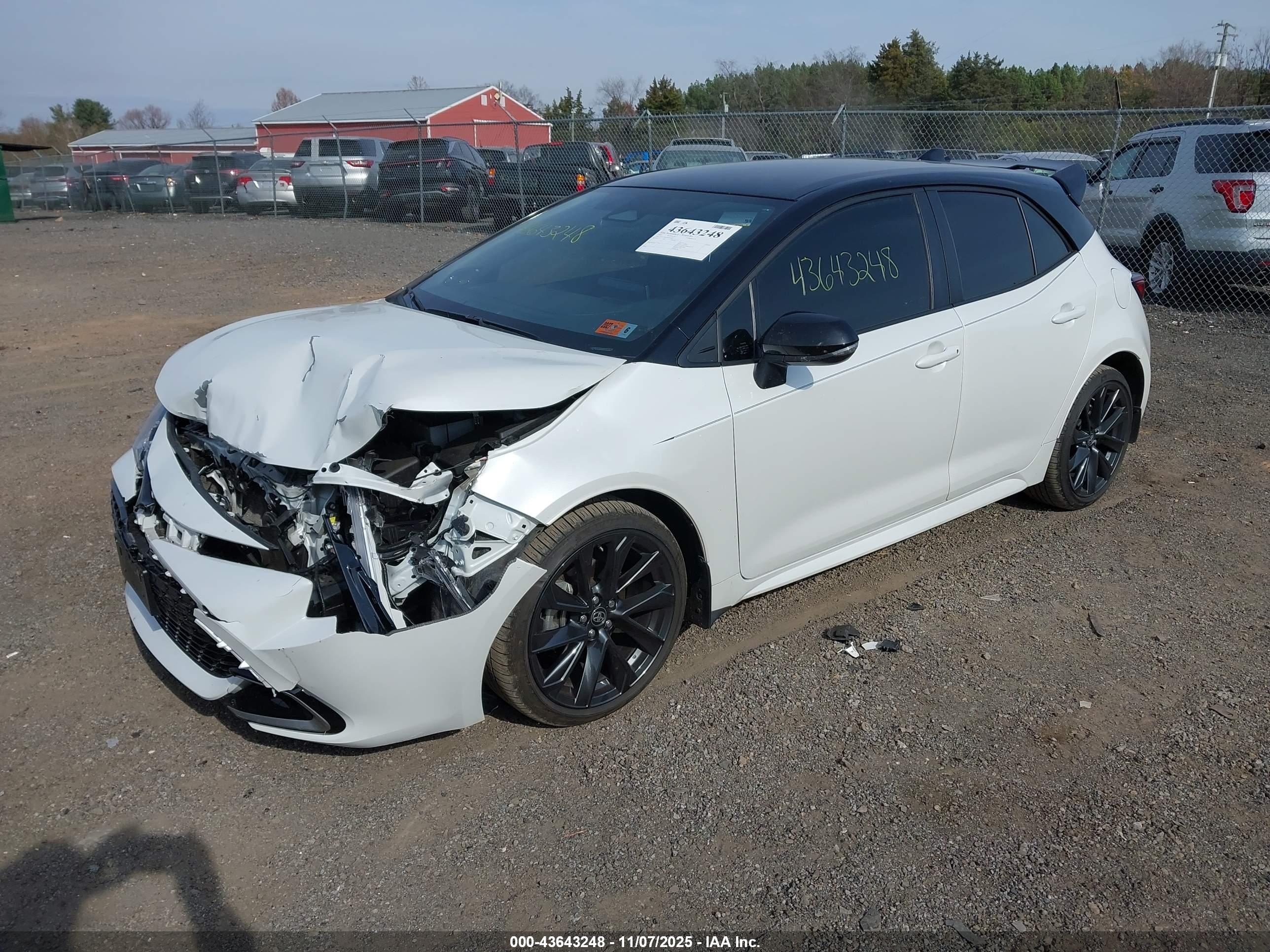 TOYOTA COROLLA image 2