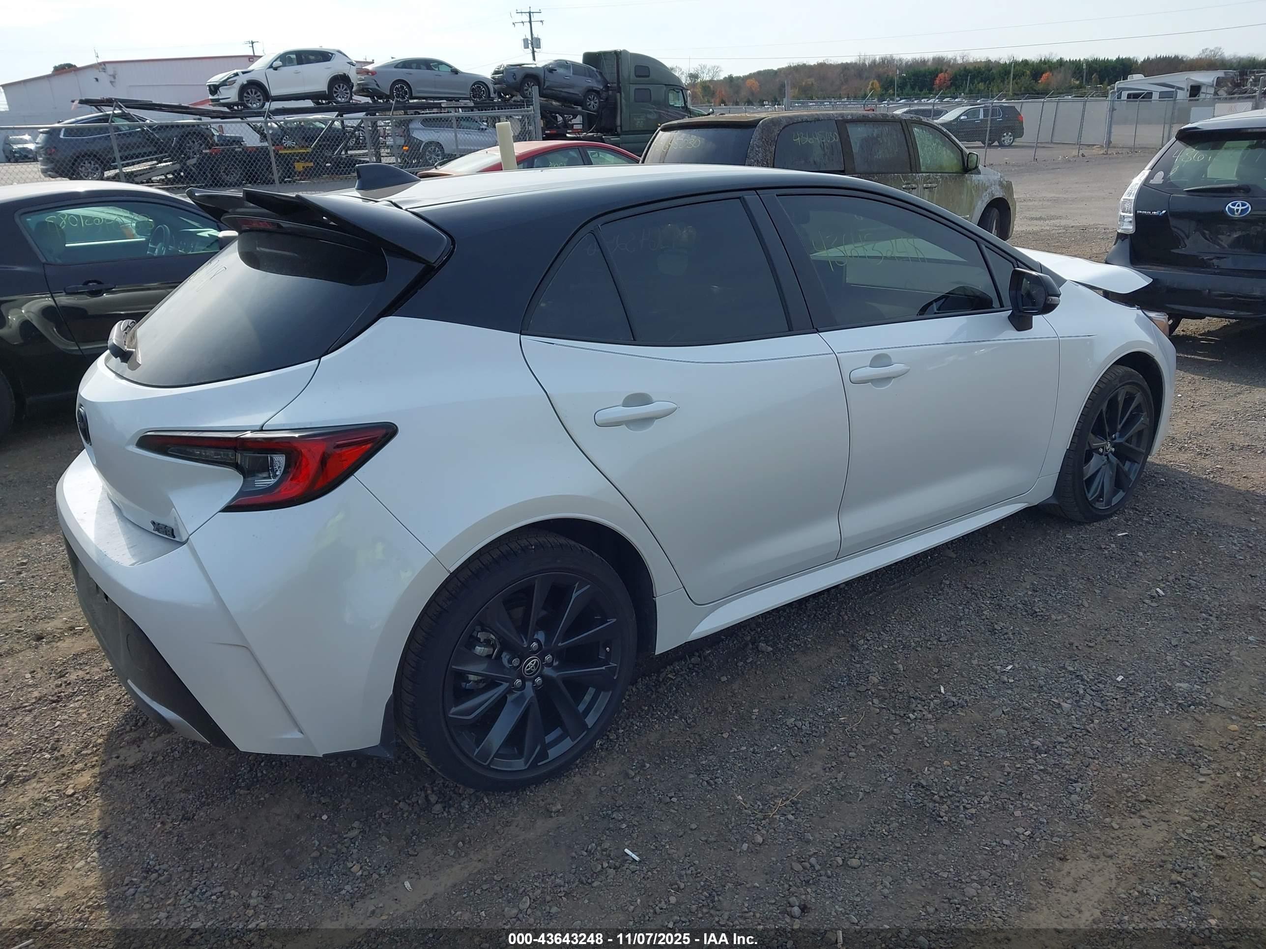 TOYOTA COROLLA image 4