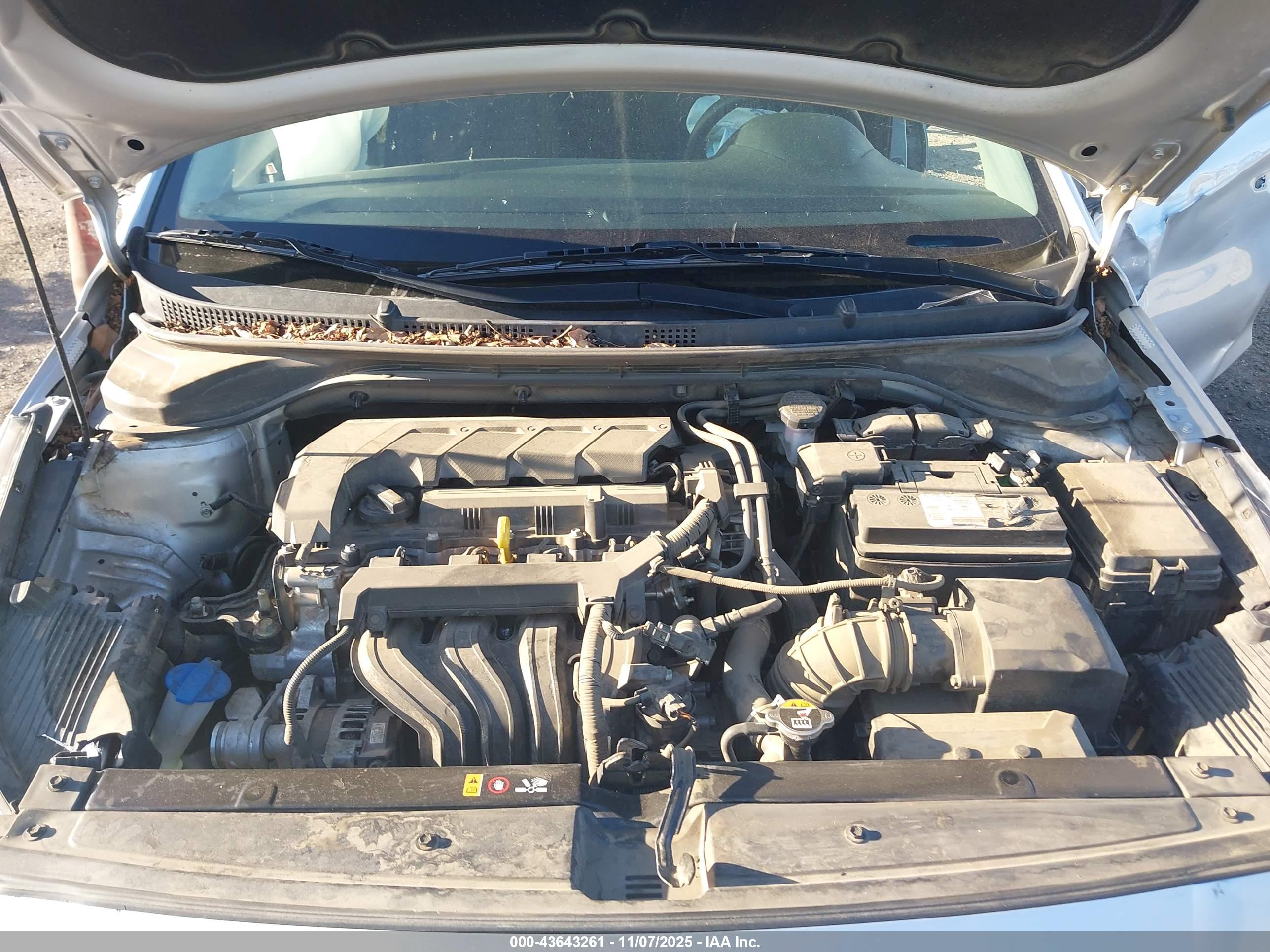 HYUNDAI ACCENT image 10