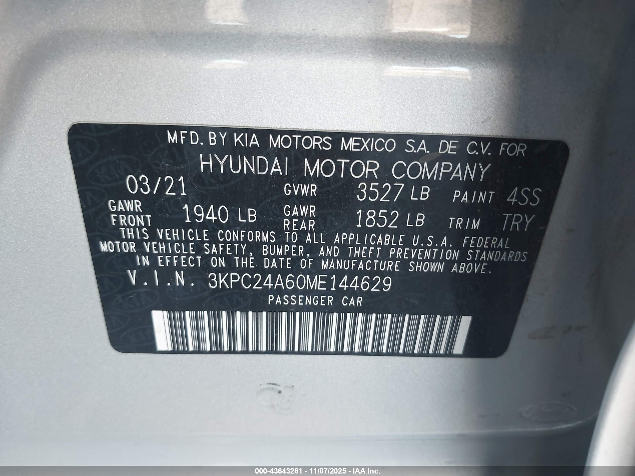 HYUNDAI ACCENT image 9