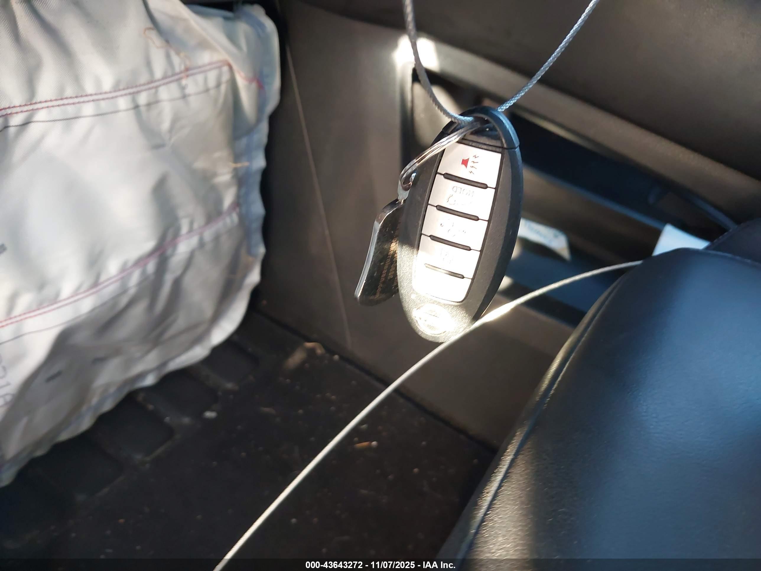 NISSAN PATHFINDER image 11