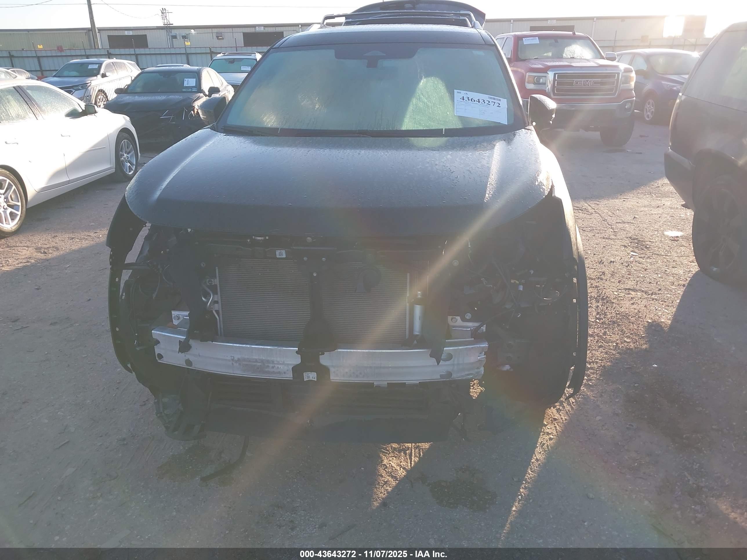 NISSAN PATHFINDER image 6