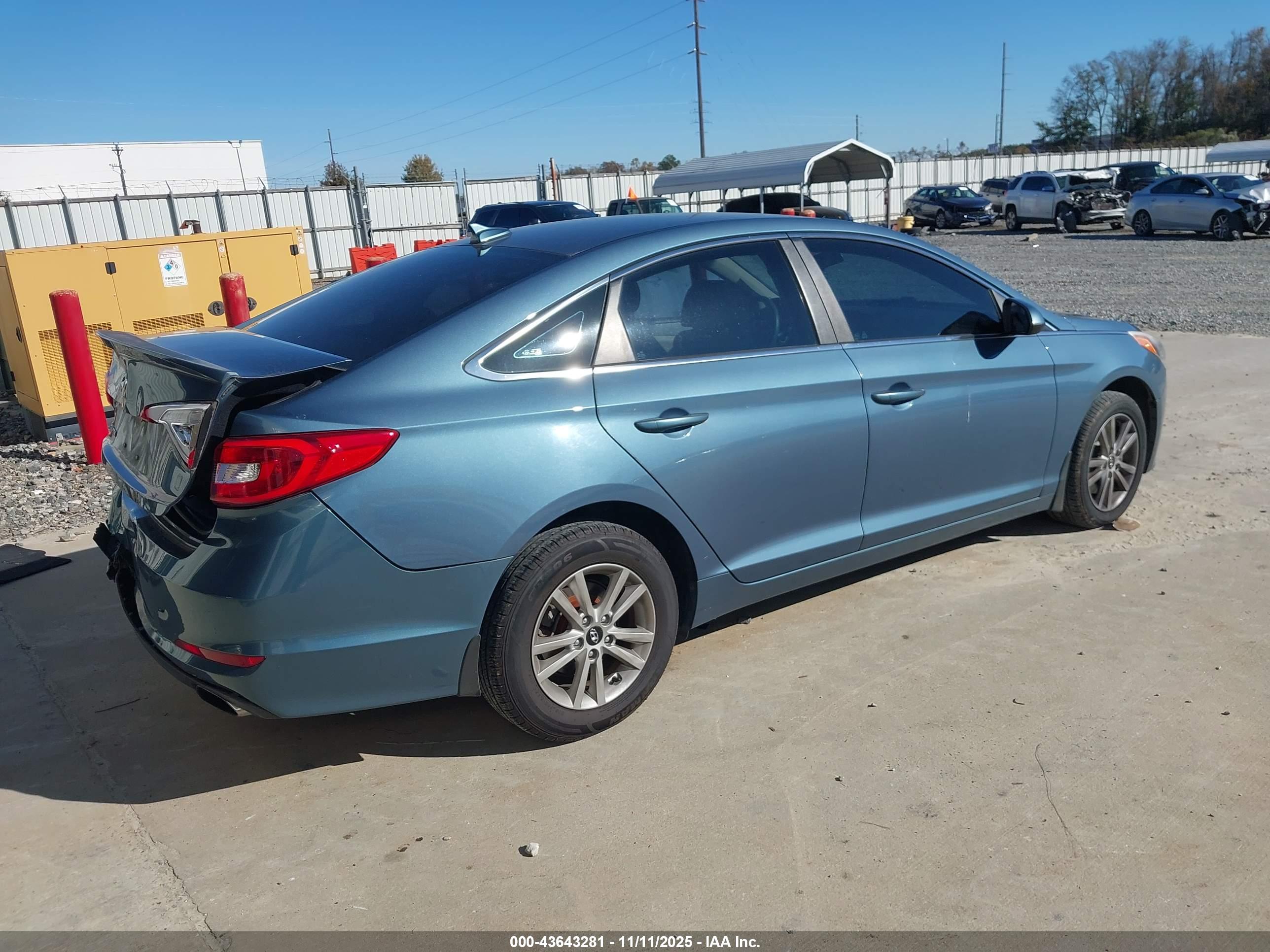 HYUNDAI SONATA image 4