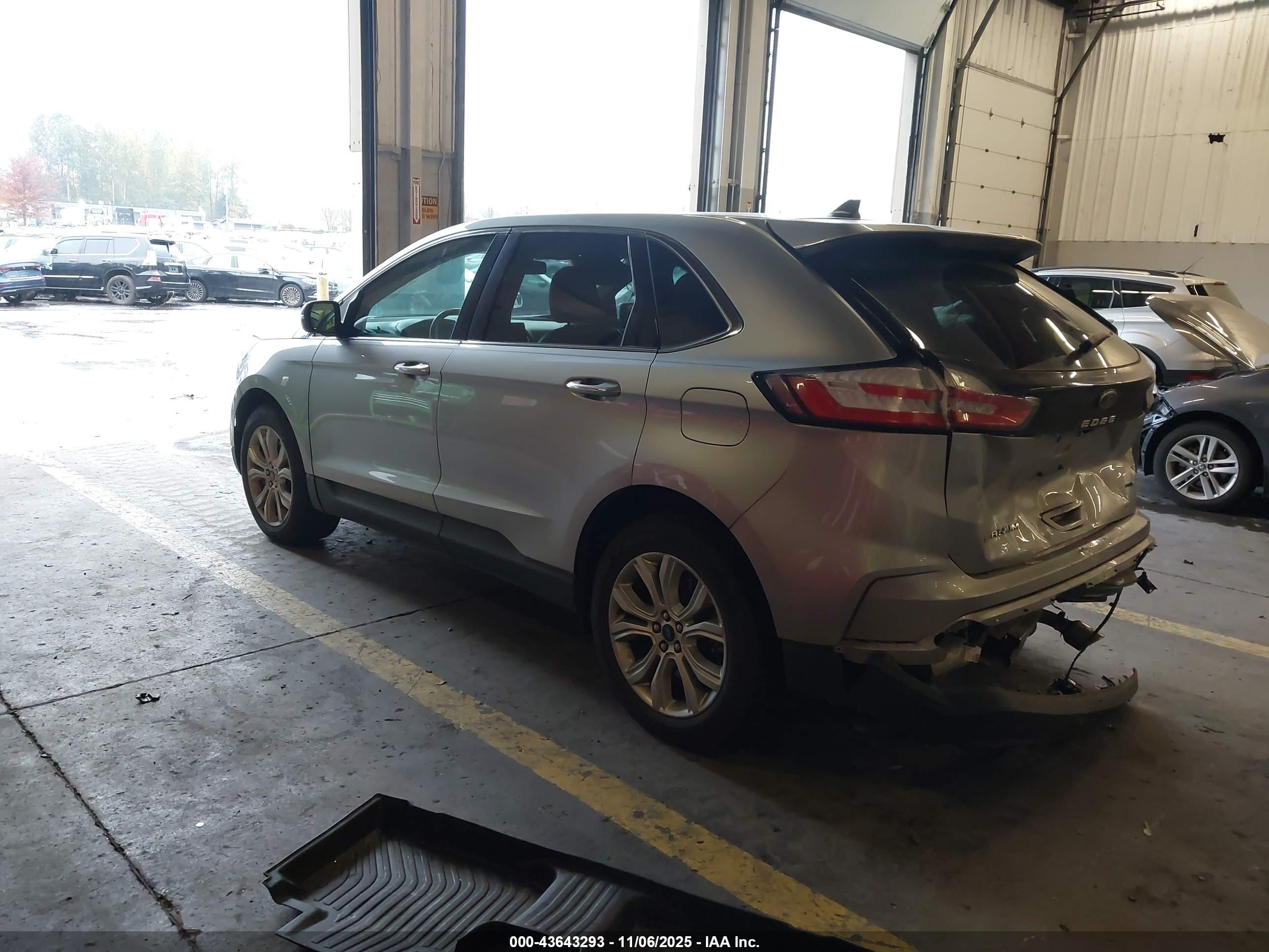 FORD EDGE image 3