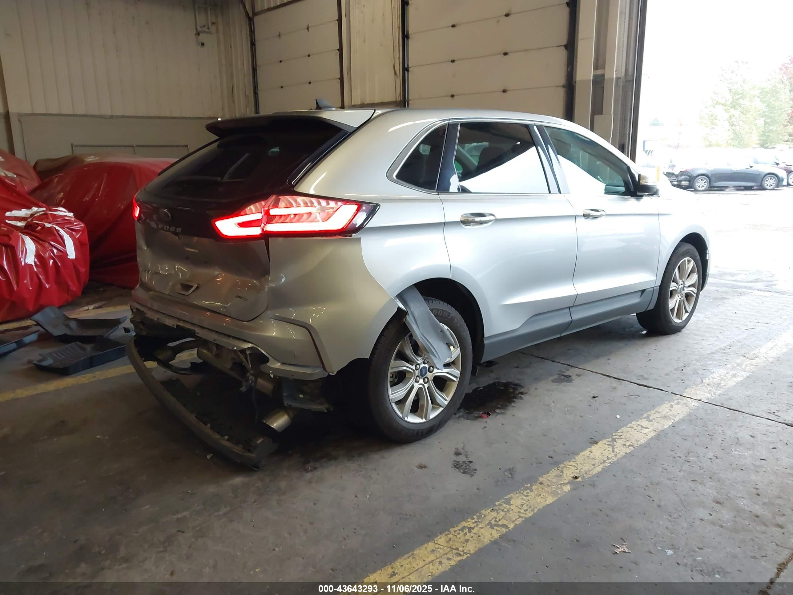 FORD EDGE image 4
