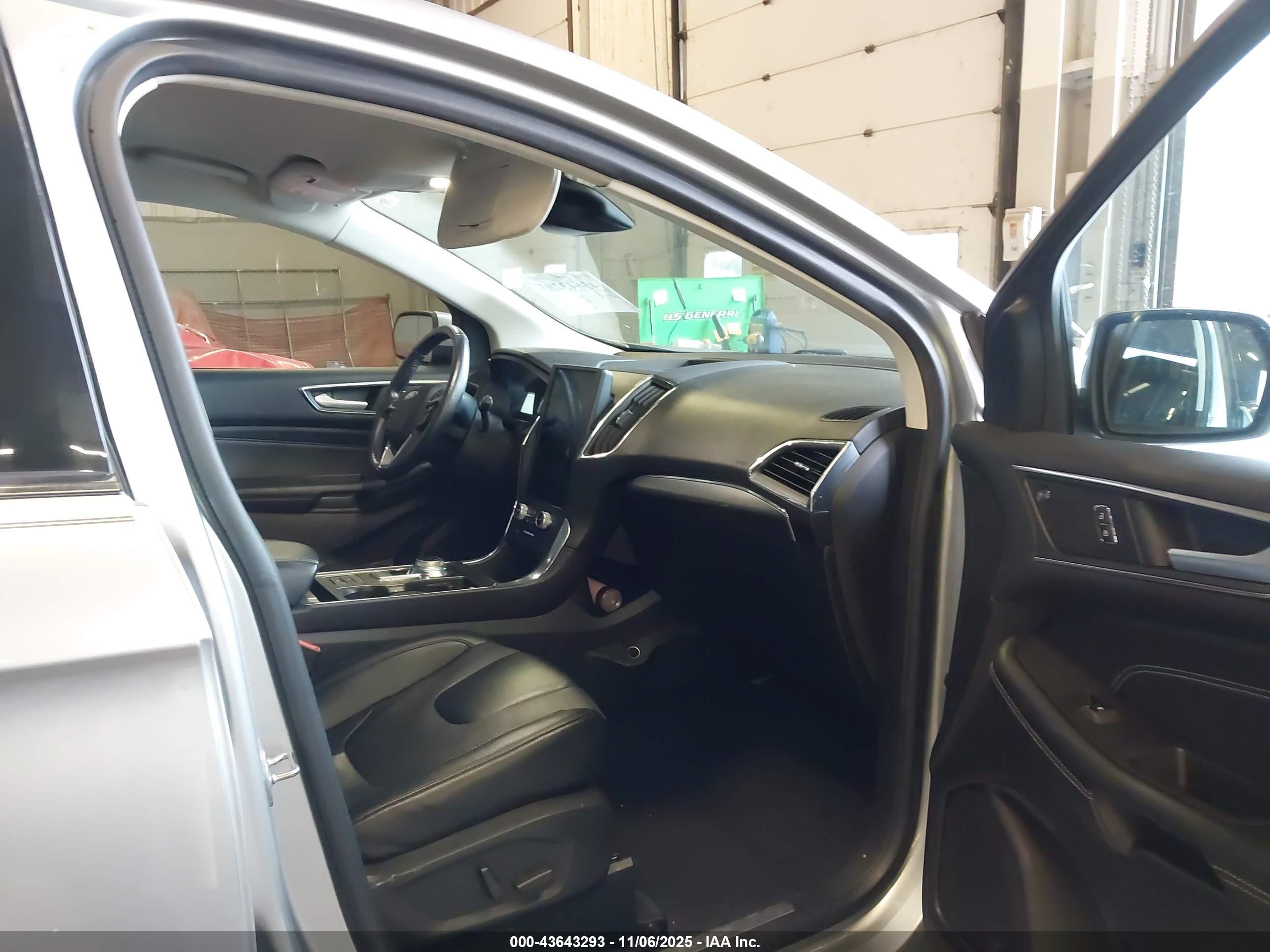FORD EDGE image 5