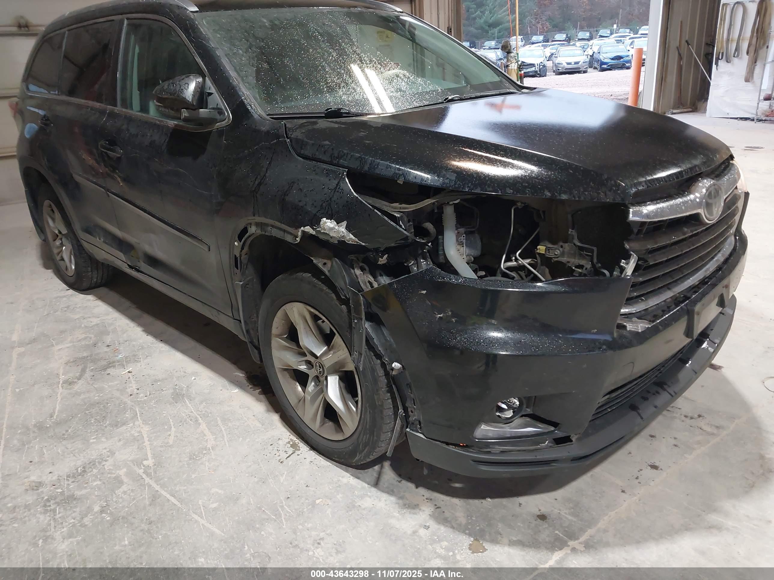 TOYOTA HIGHLANDER image 6