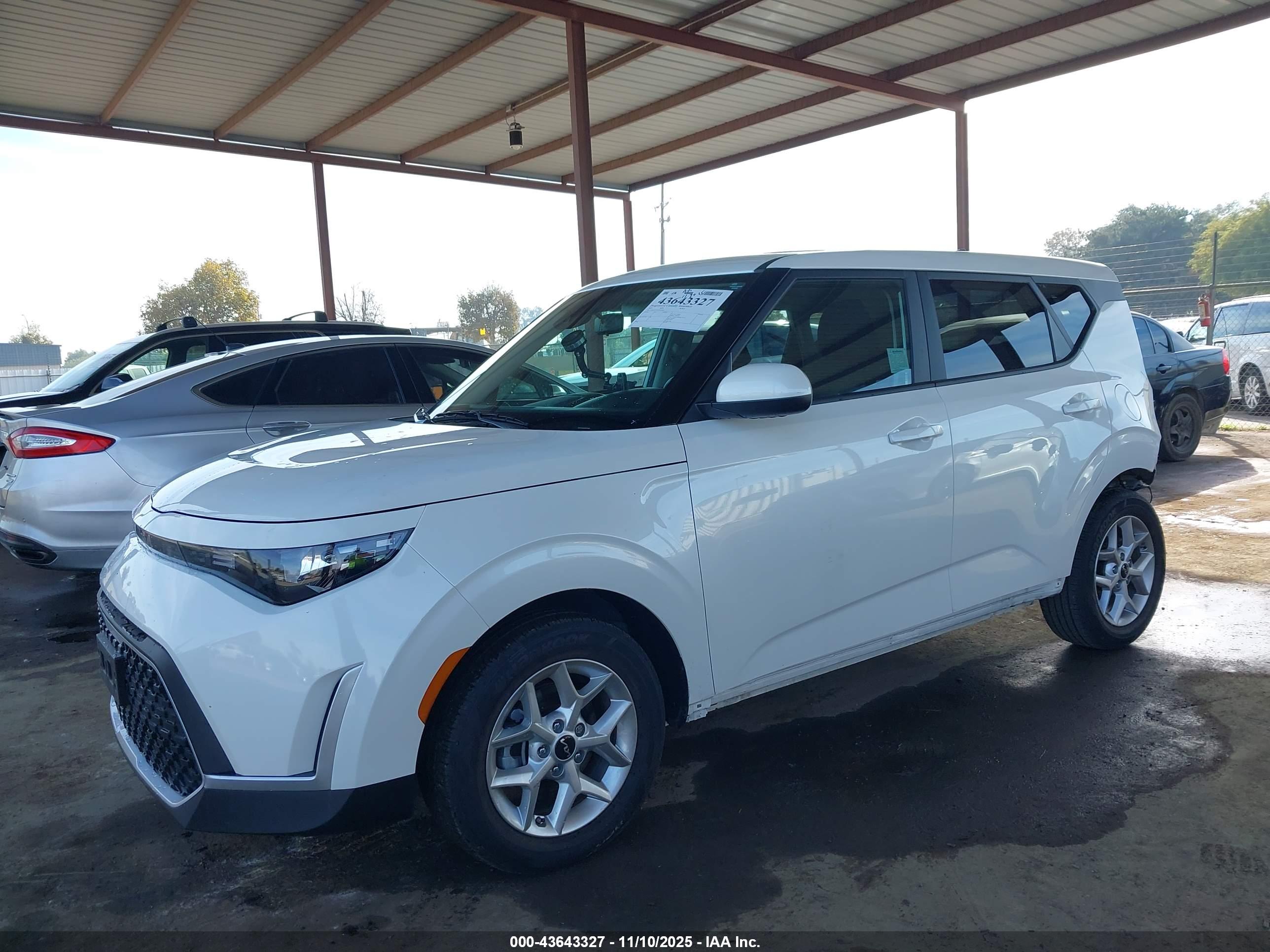 KIA SOUL image 2