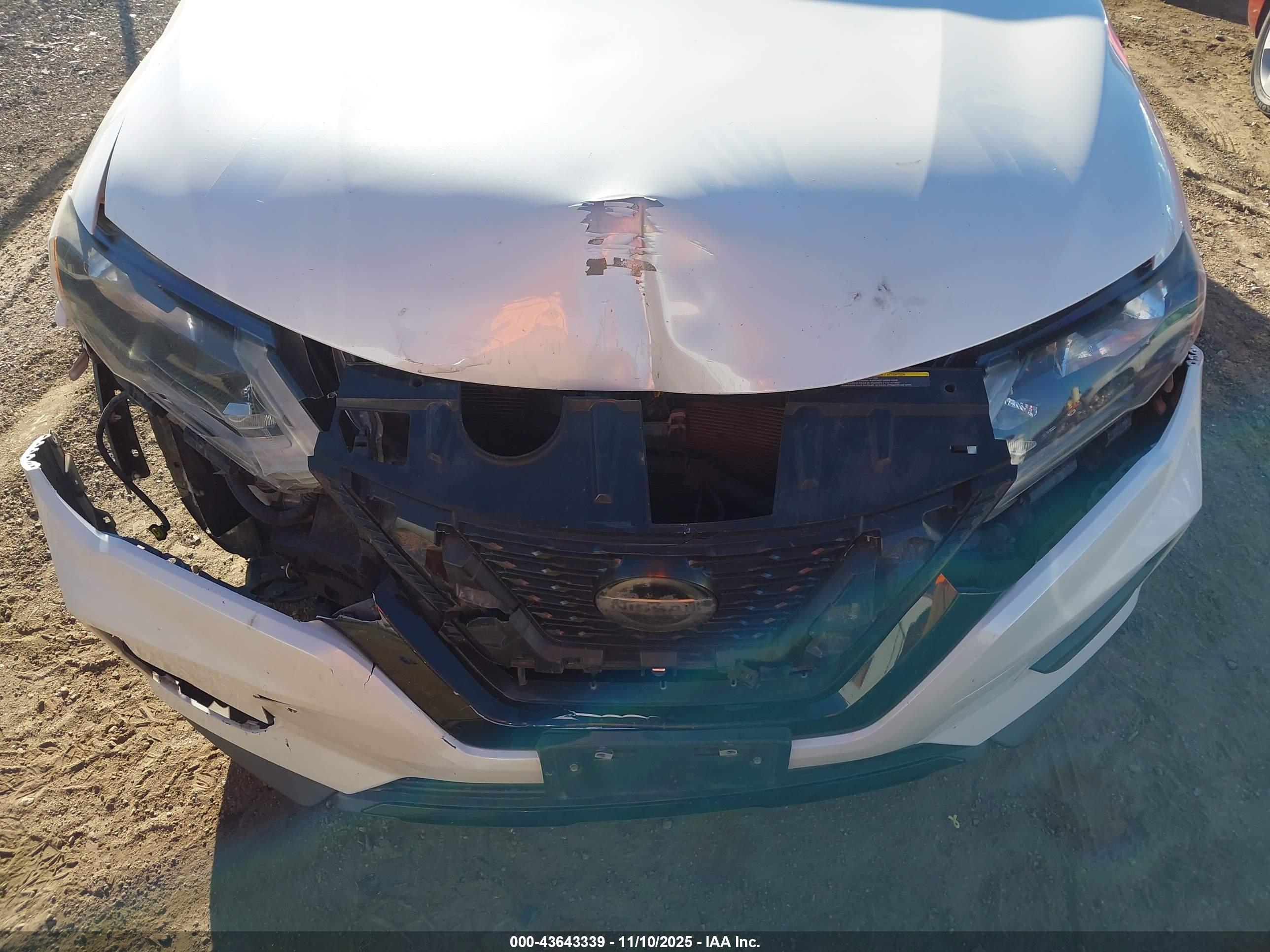 NISSAN ROGUE image 6