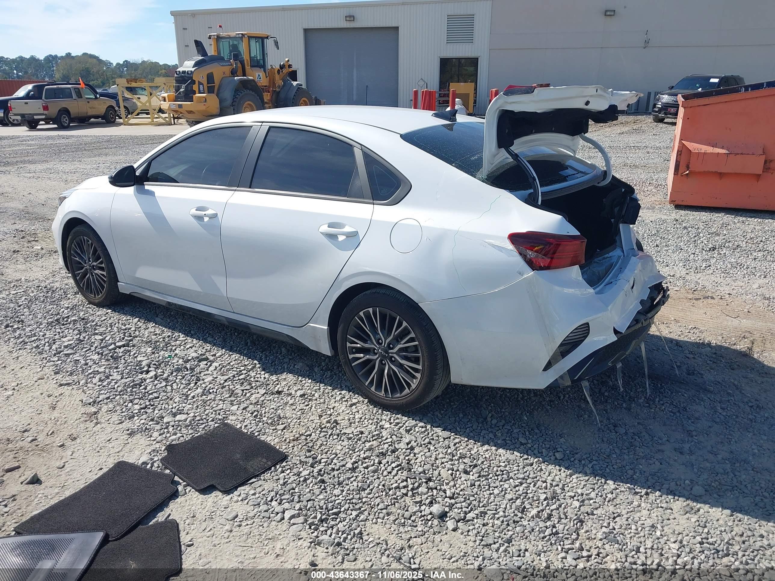 KIA FORTE image 3