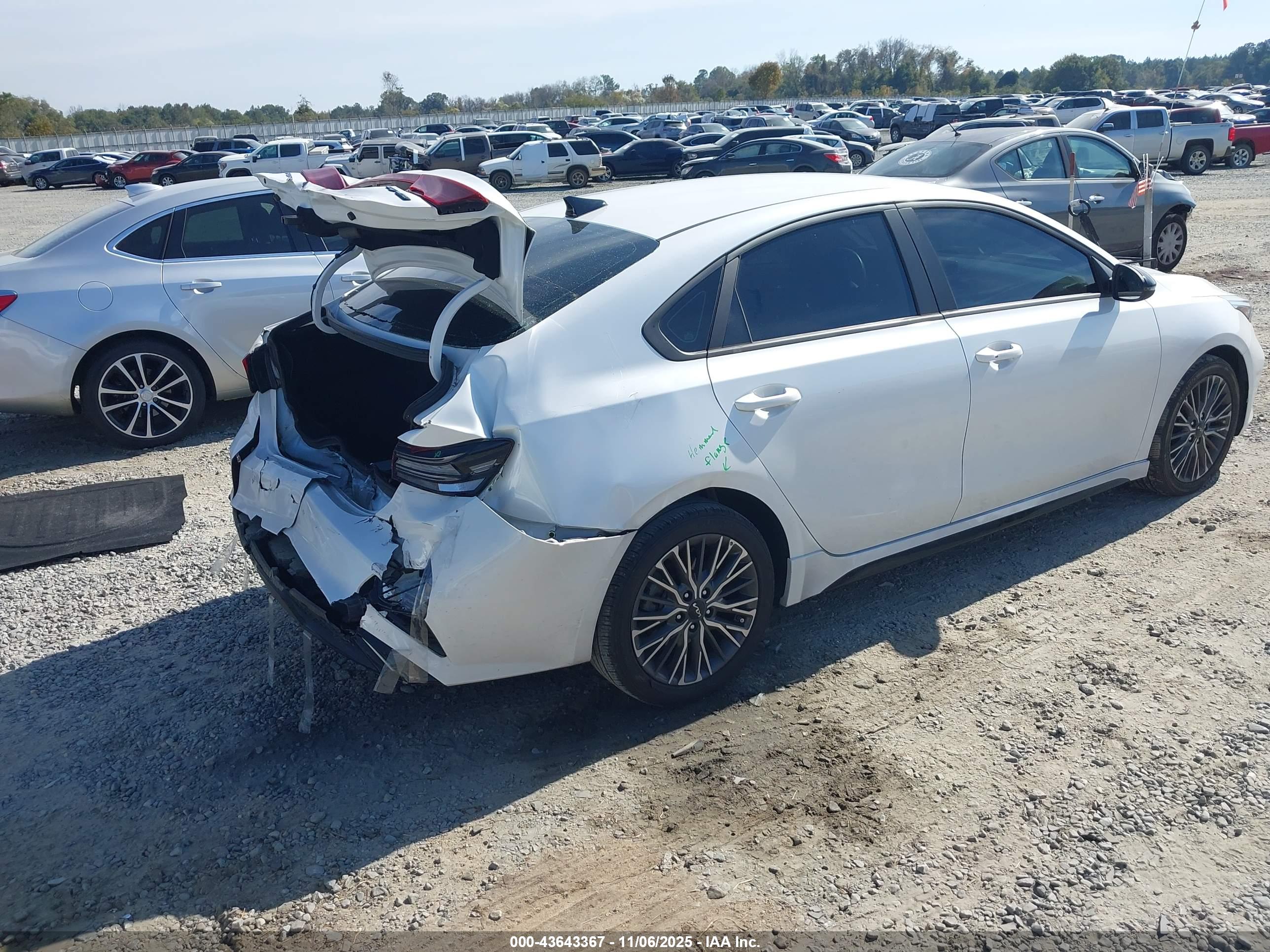 KIA FORTE image 4