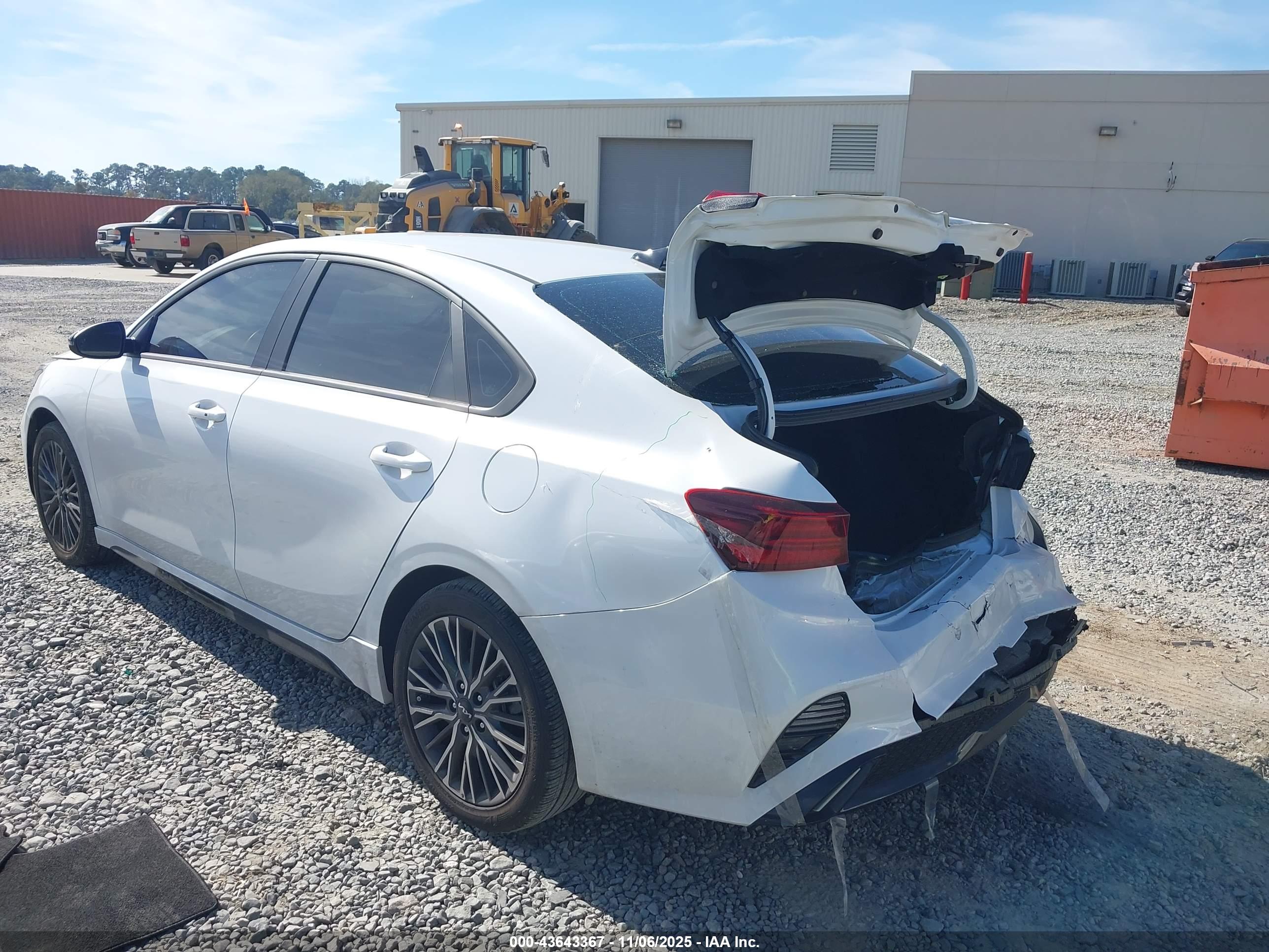 KIA FORTE image 6
