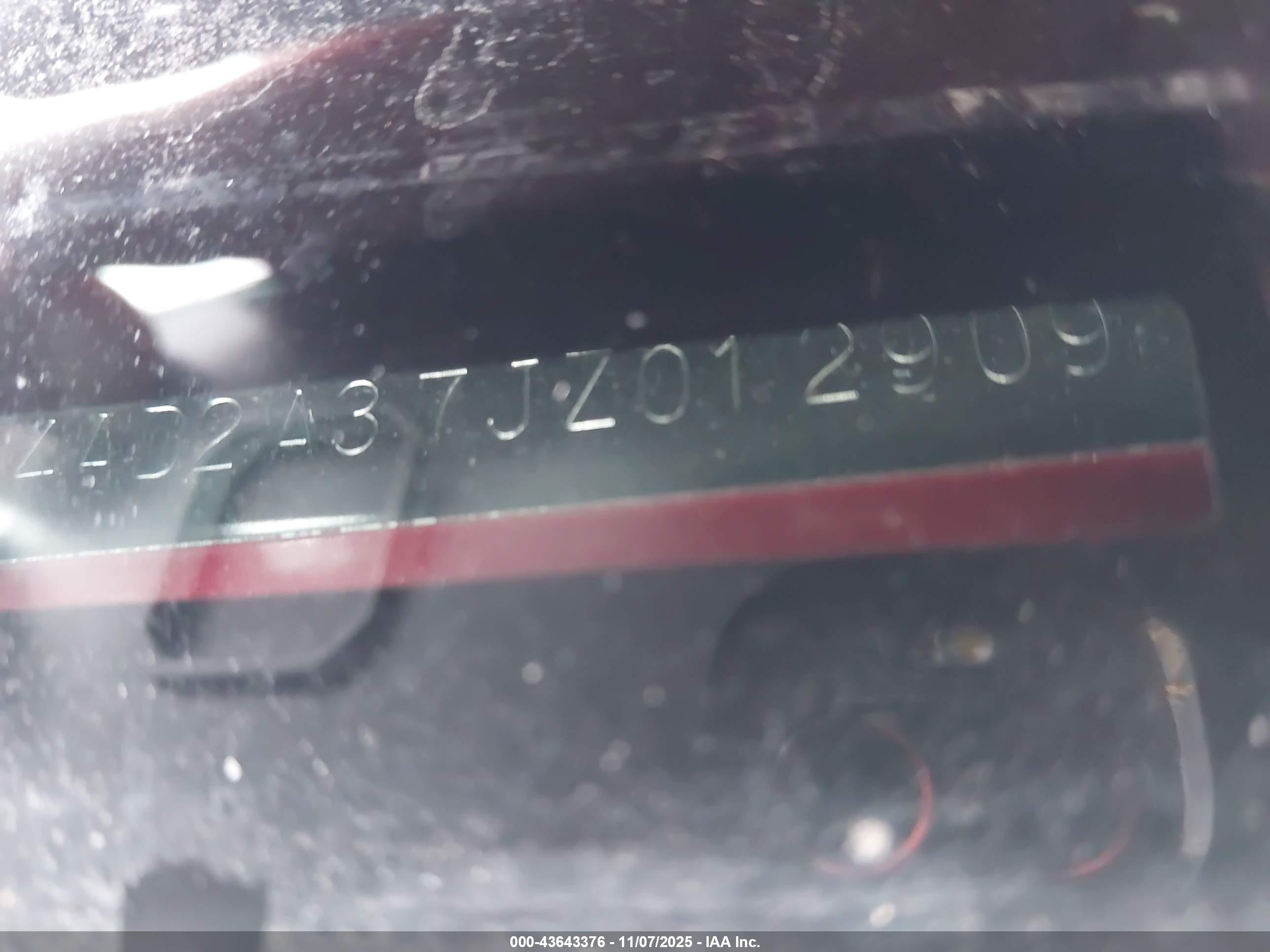 MITSUBISHI OUTLANDER image 9