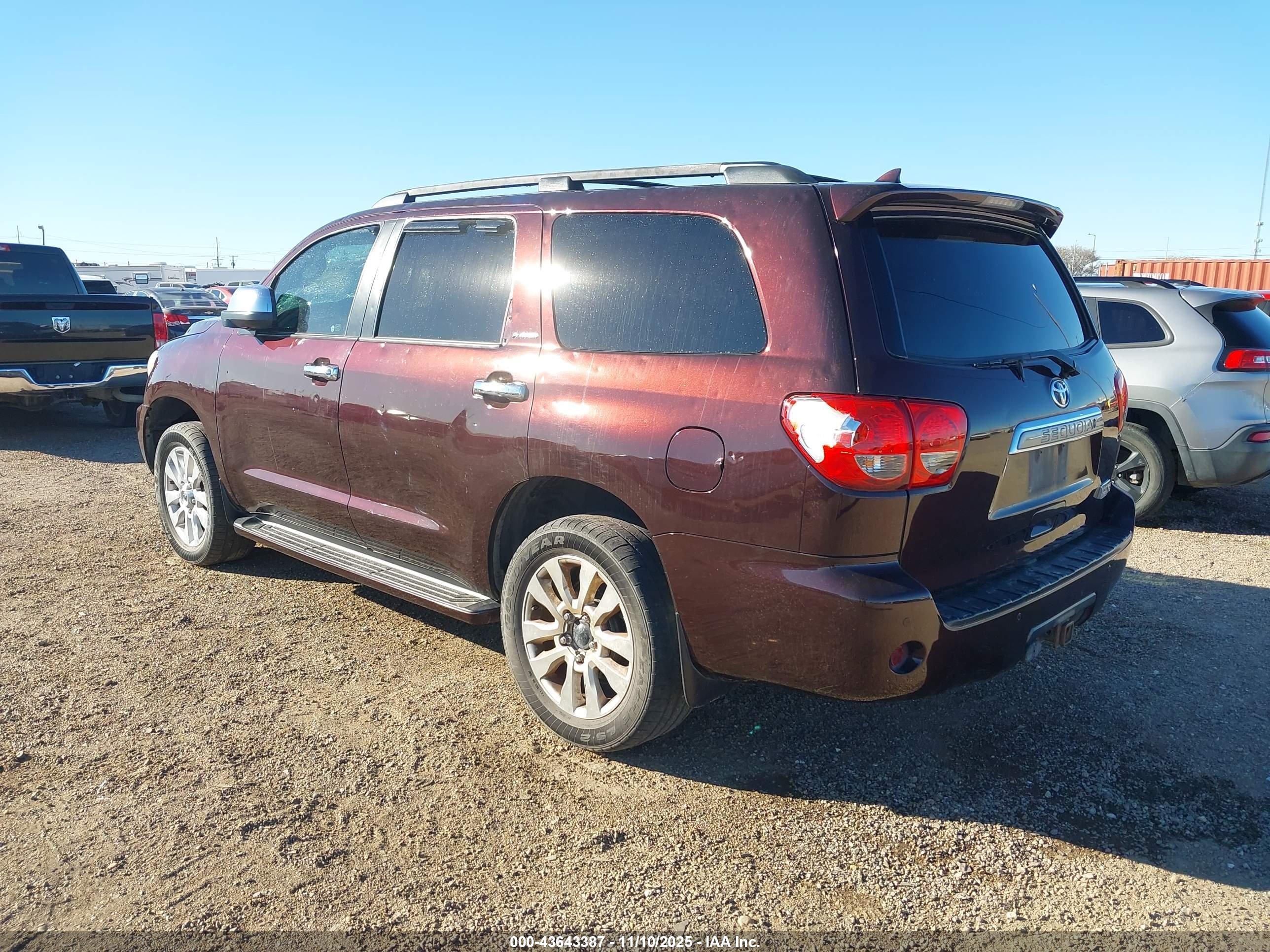 TOYOTA SEQUOIA image 3