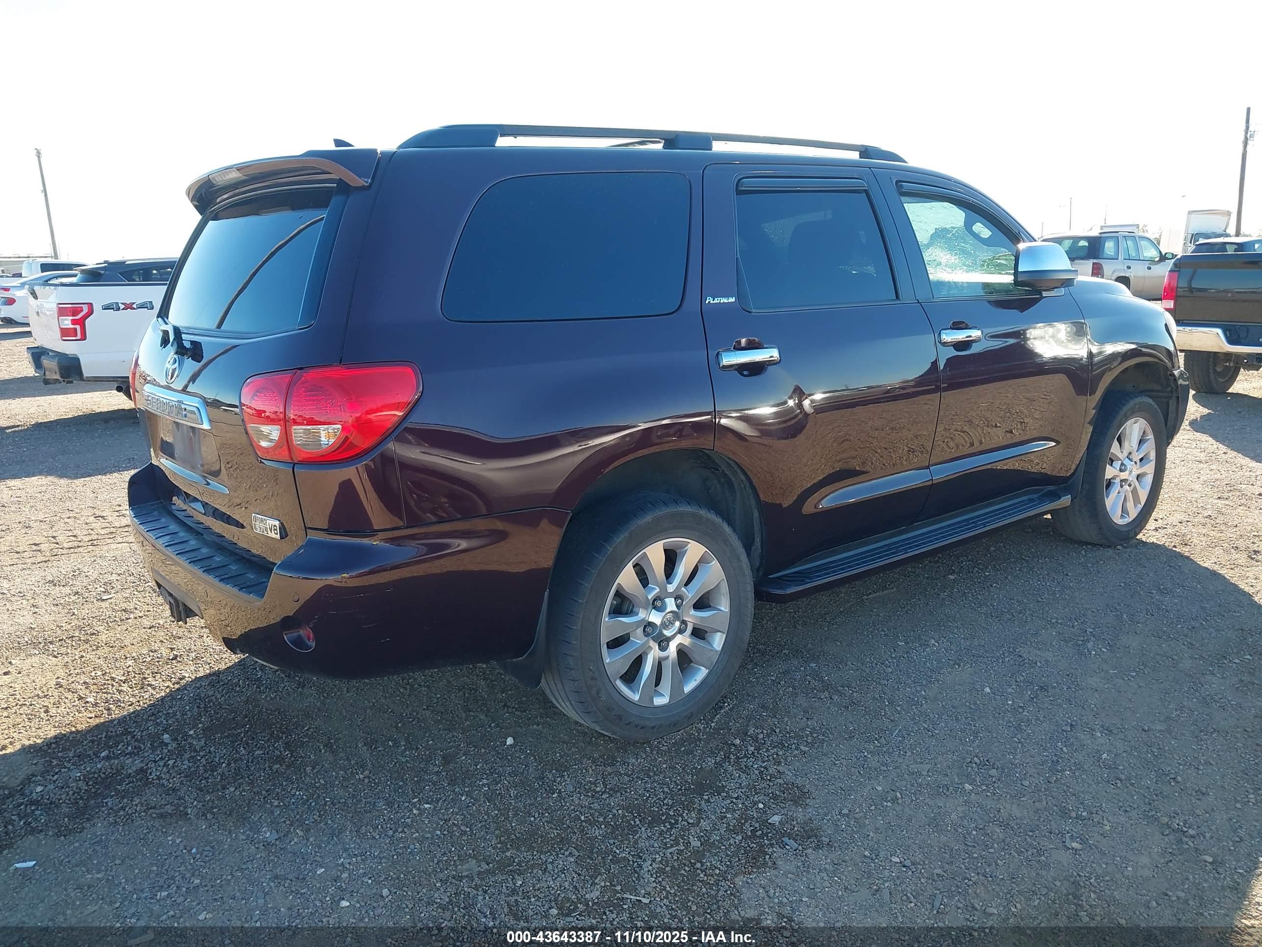 TOYOTA SEQUOIA image 4