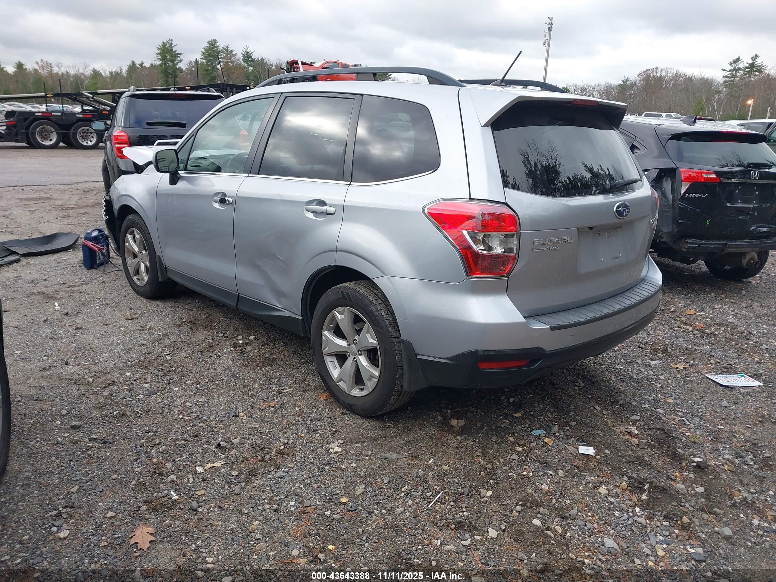 SUBARU FORESTER image 3