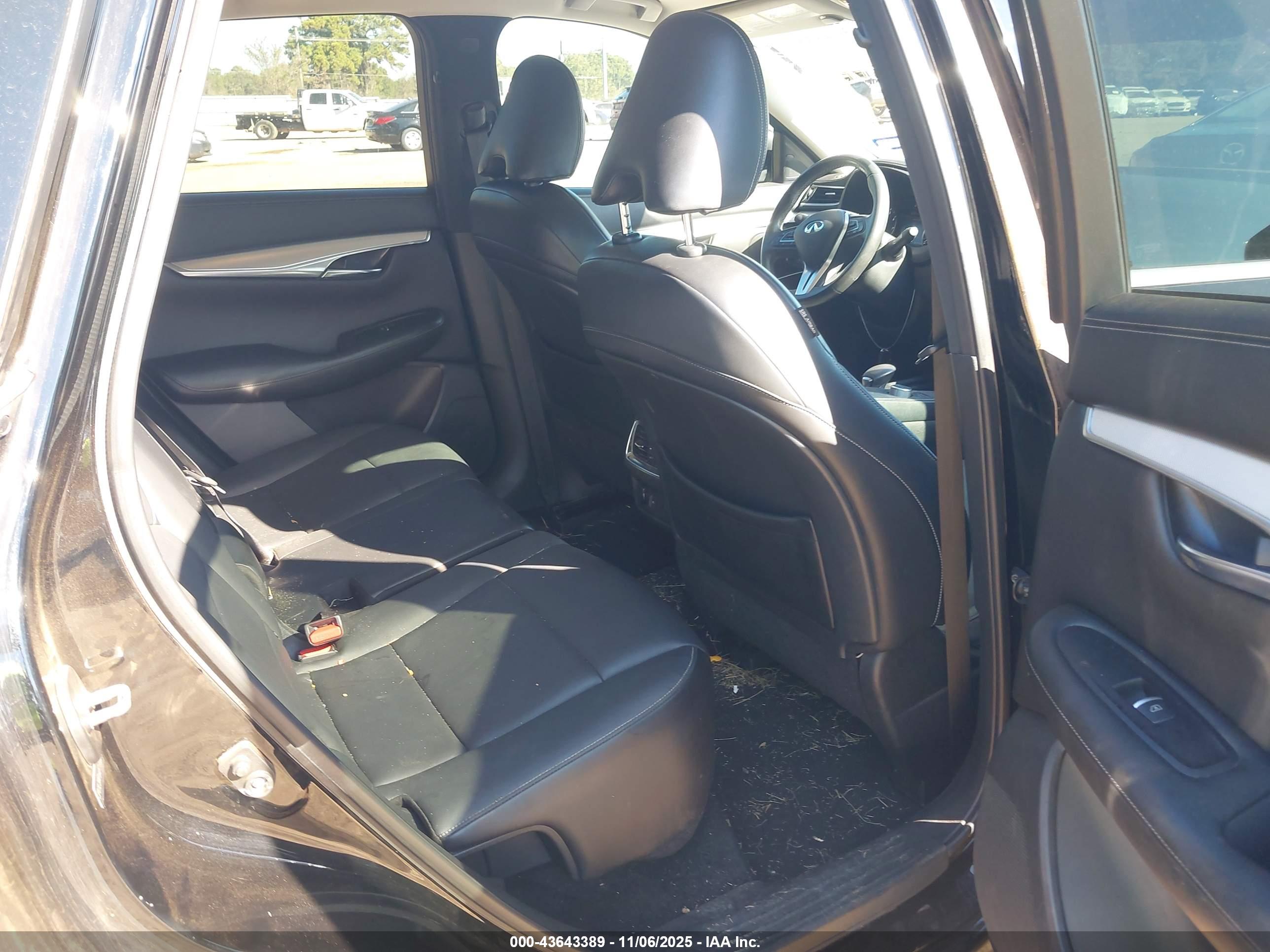 INFINITI QX50 image 8