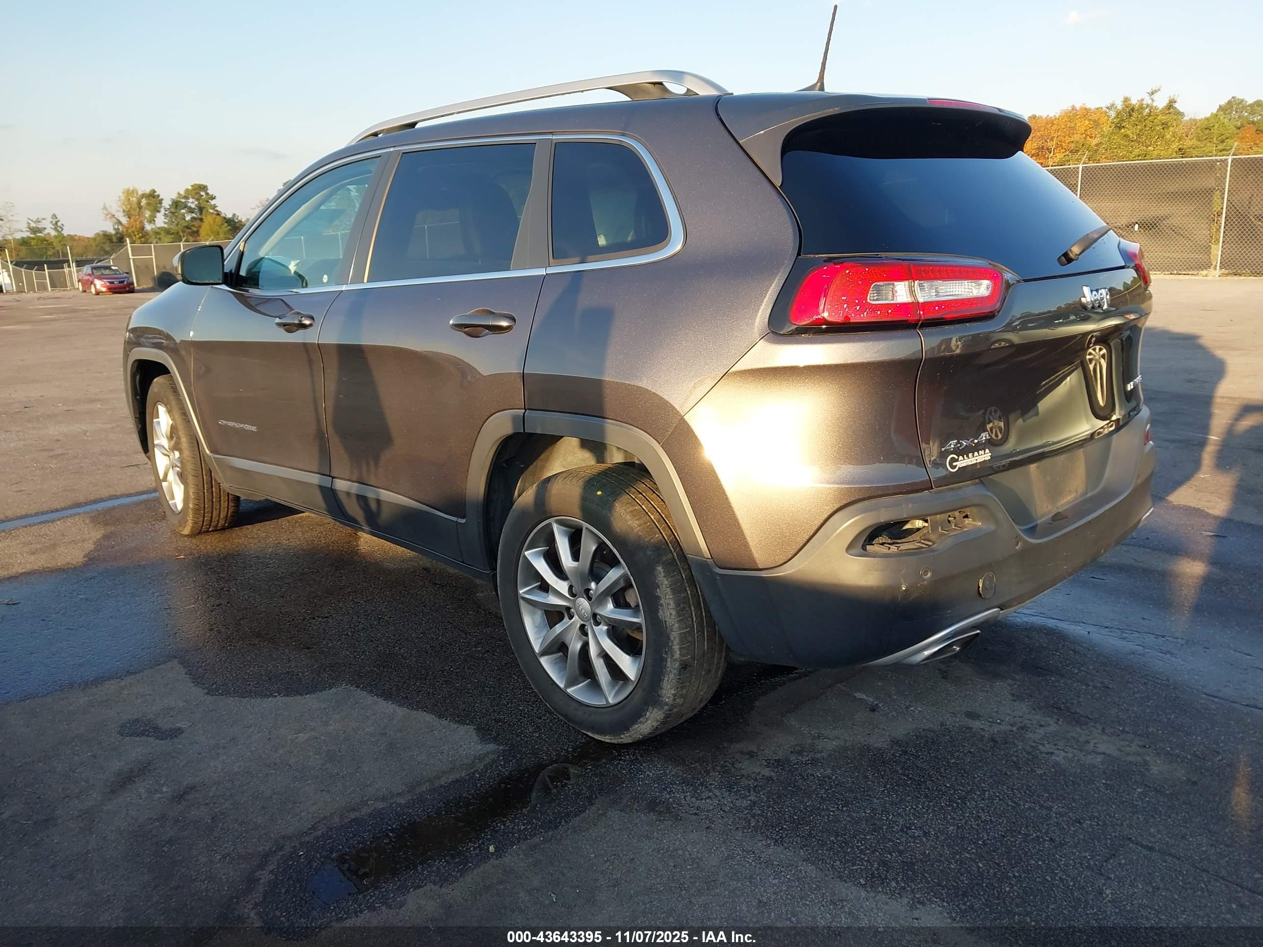 JEEP CHEROKEE image 3