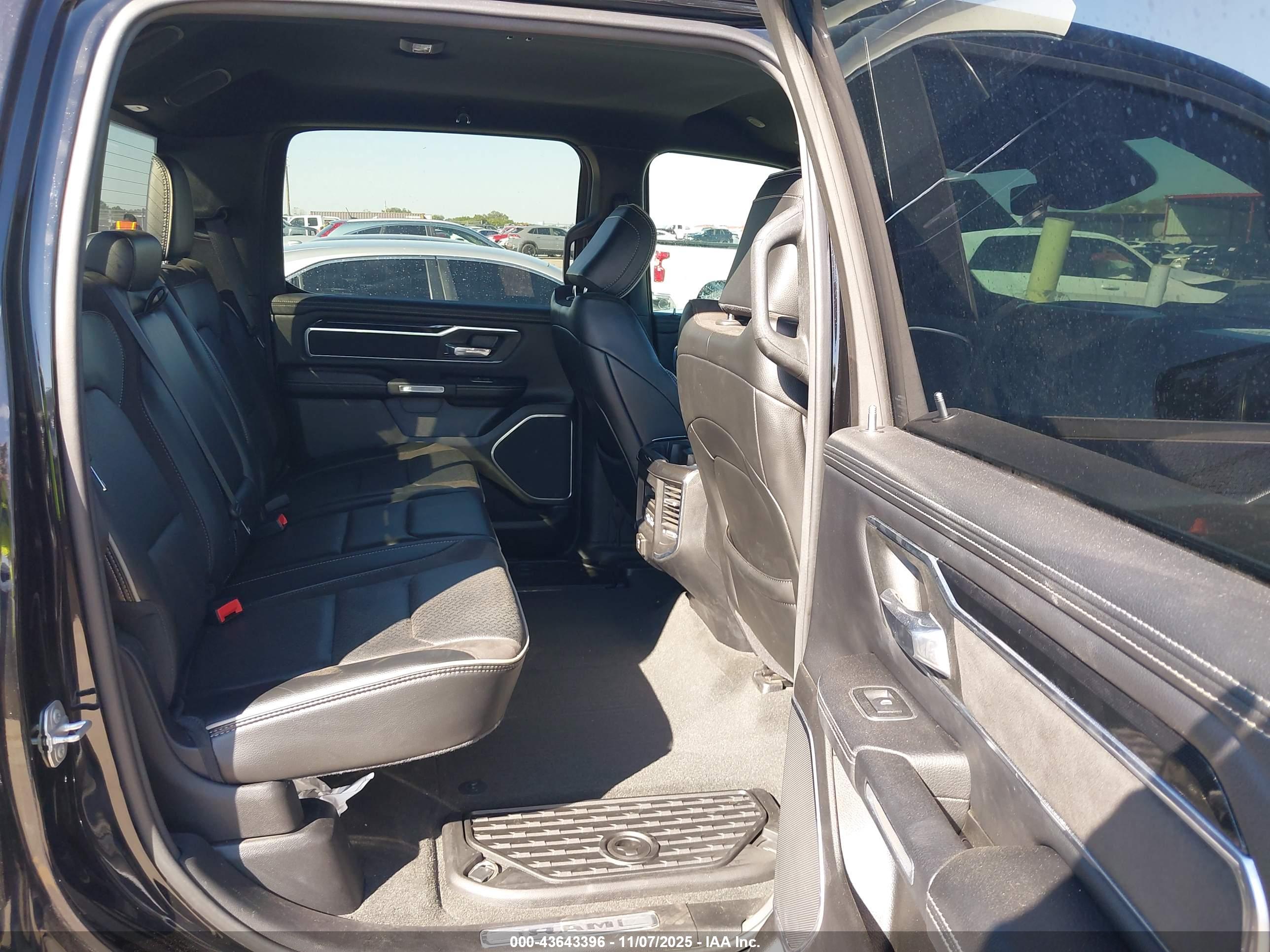 RAM 1500 image 8