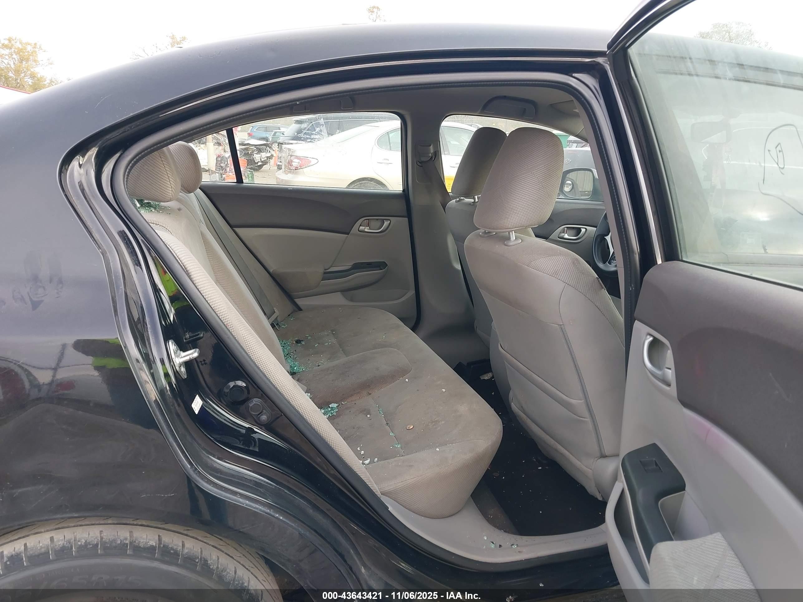 HONDA CIVIC image 8