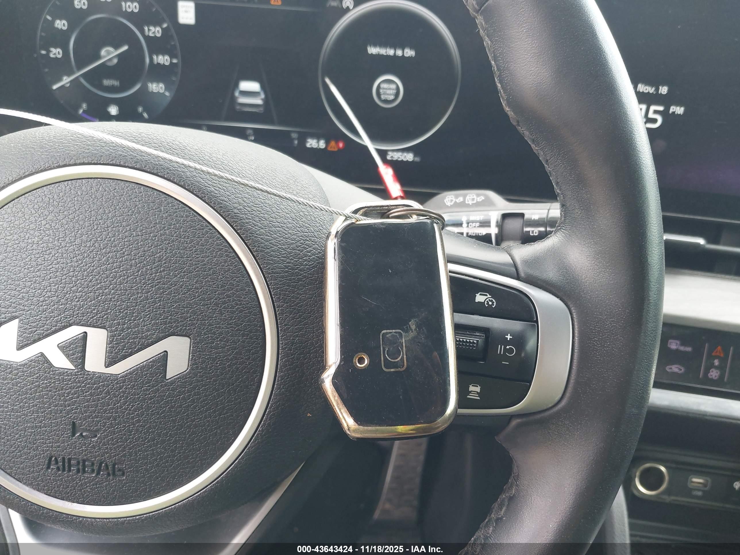 KIA SPORTAGE image 11