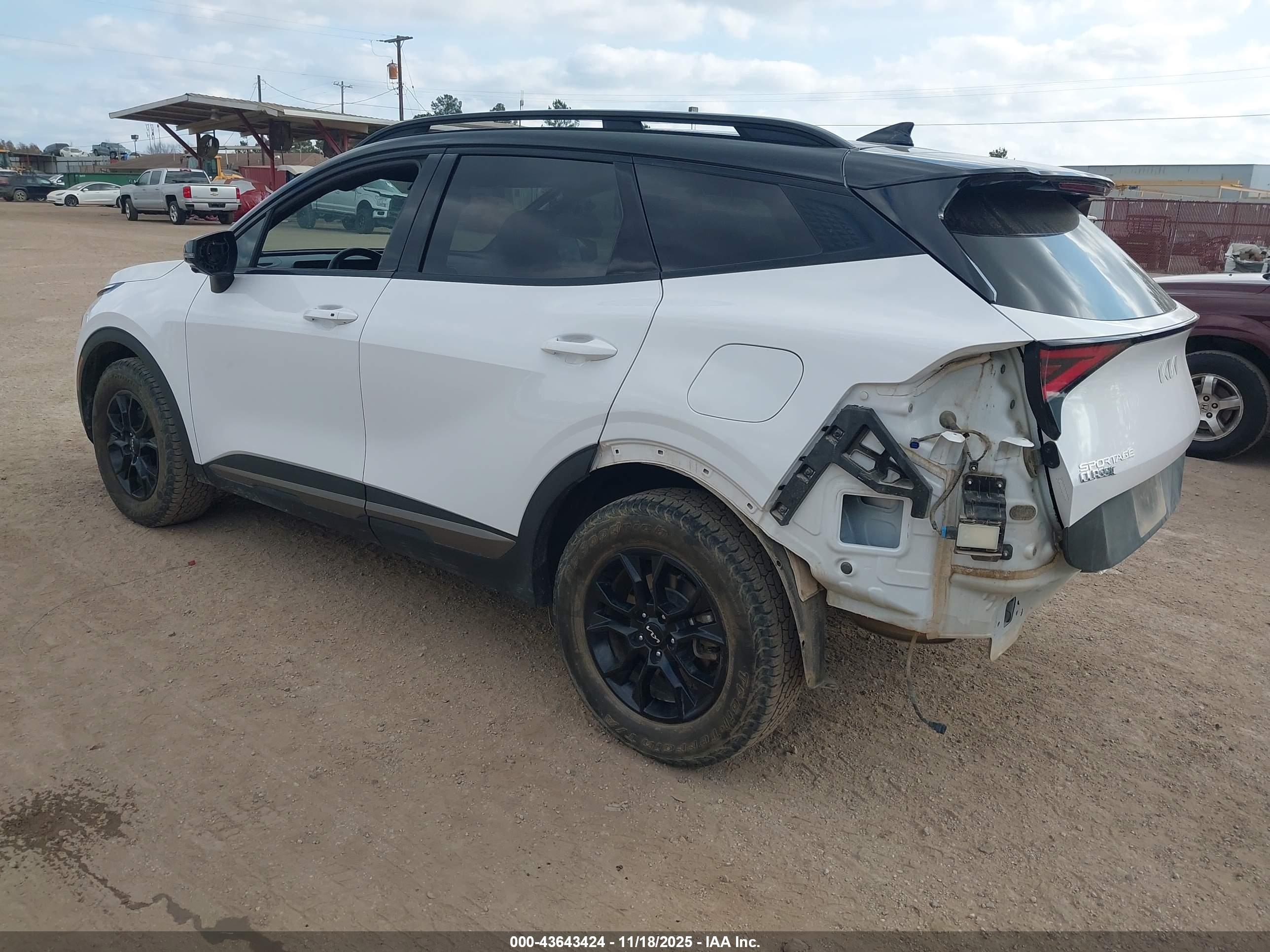 KIA SPORTAGE image 3