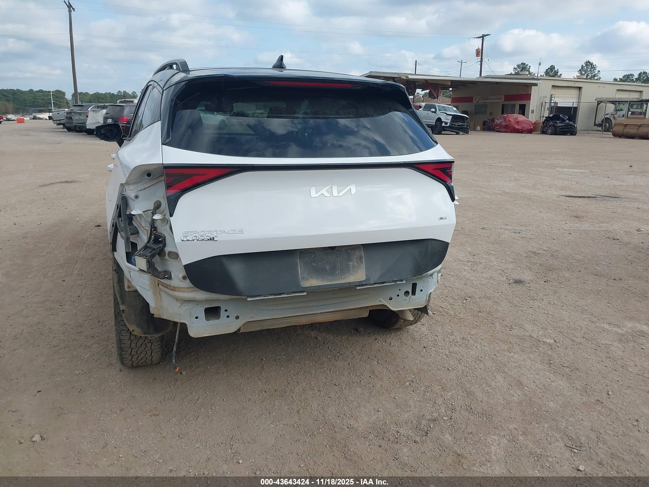 KIA SPORTAGE image 6