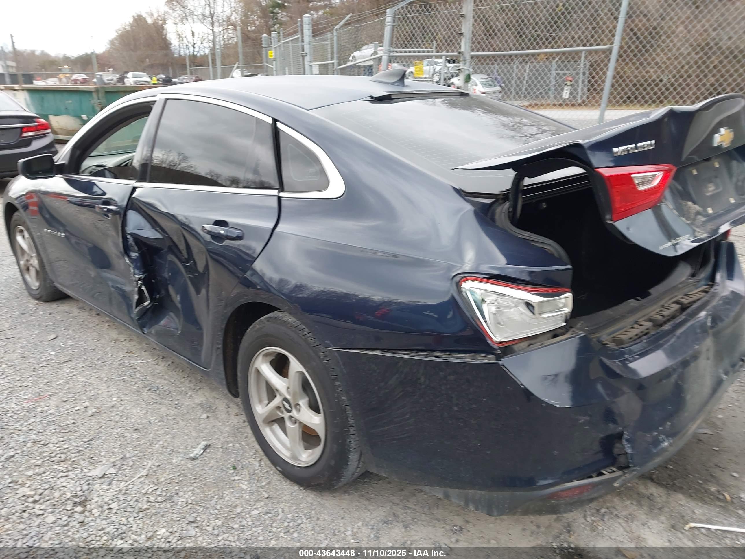 CHEVROLET MALIBU image 3