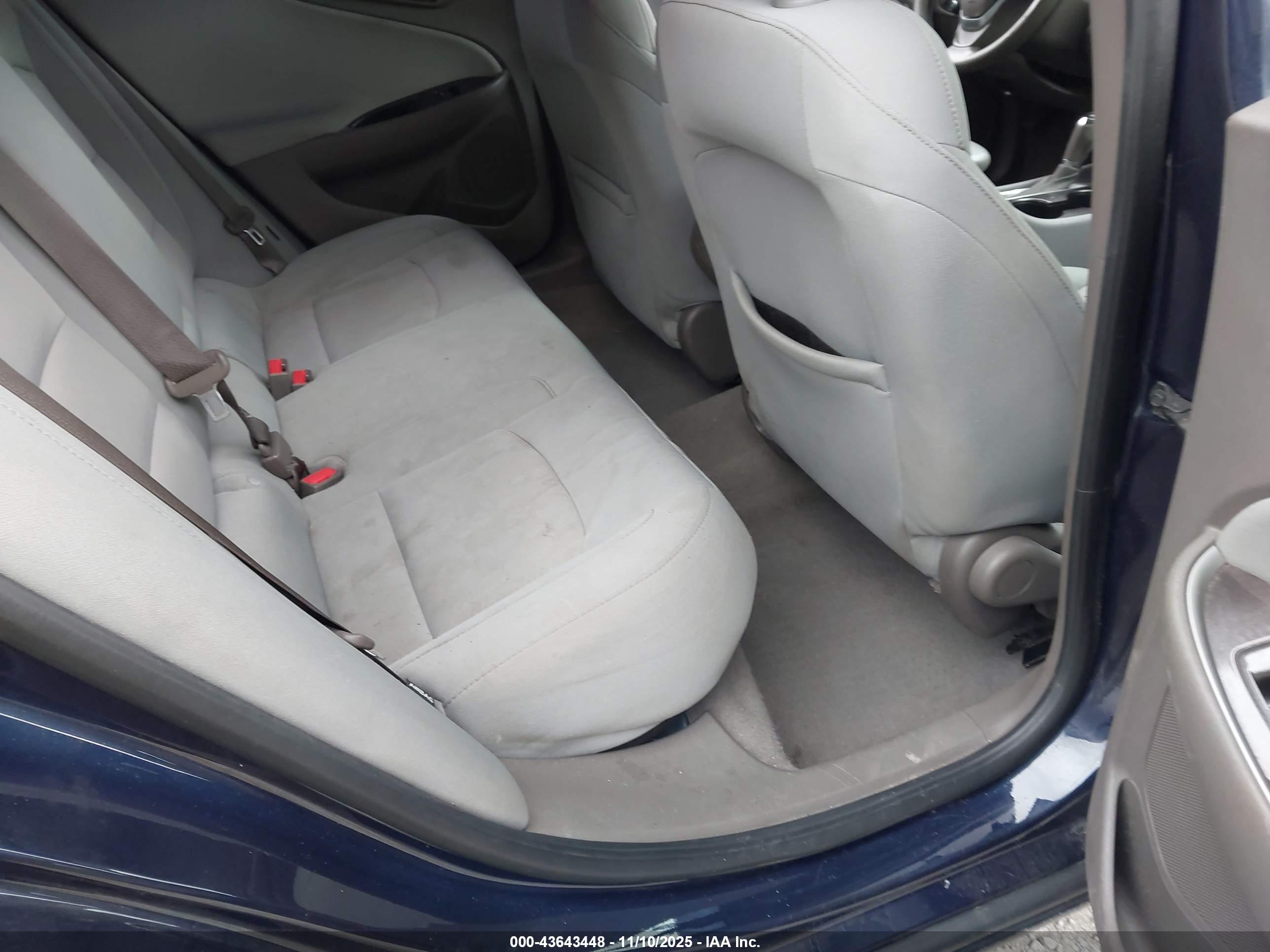 CHEVROLET MALIBU image 8