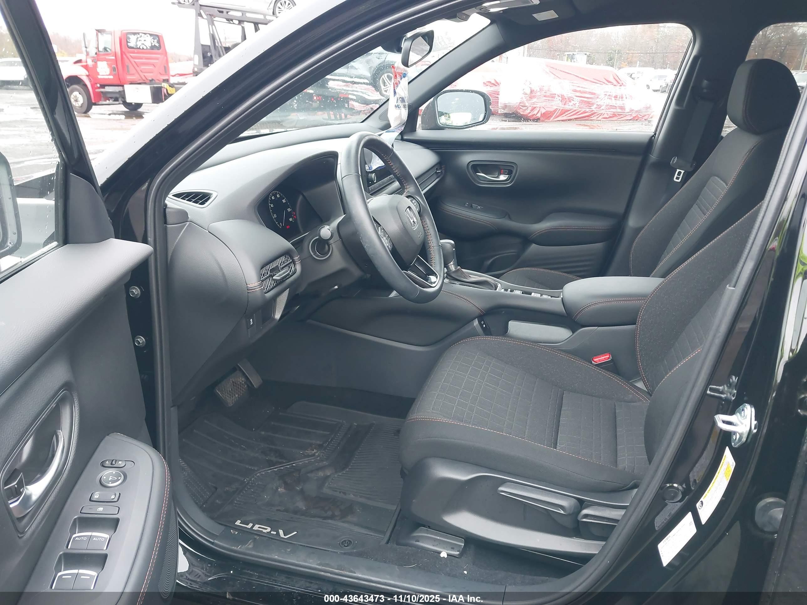 HONDA HR-V image 5