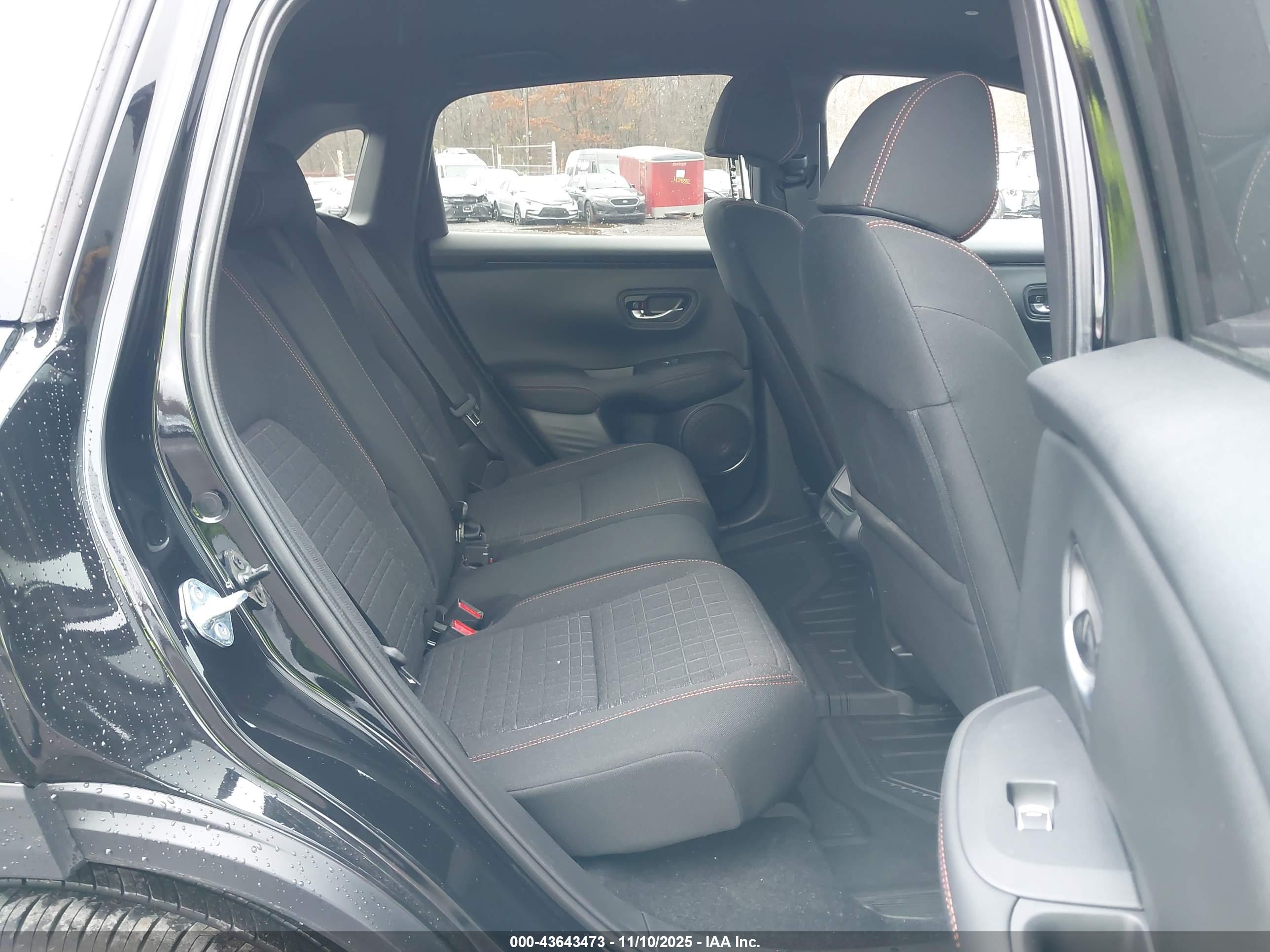 HONDA HR-V image 8