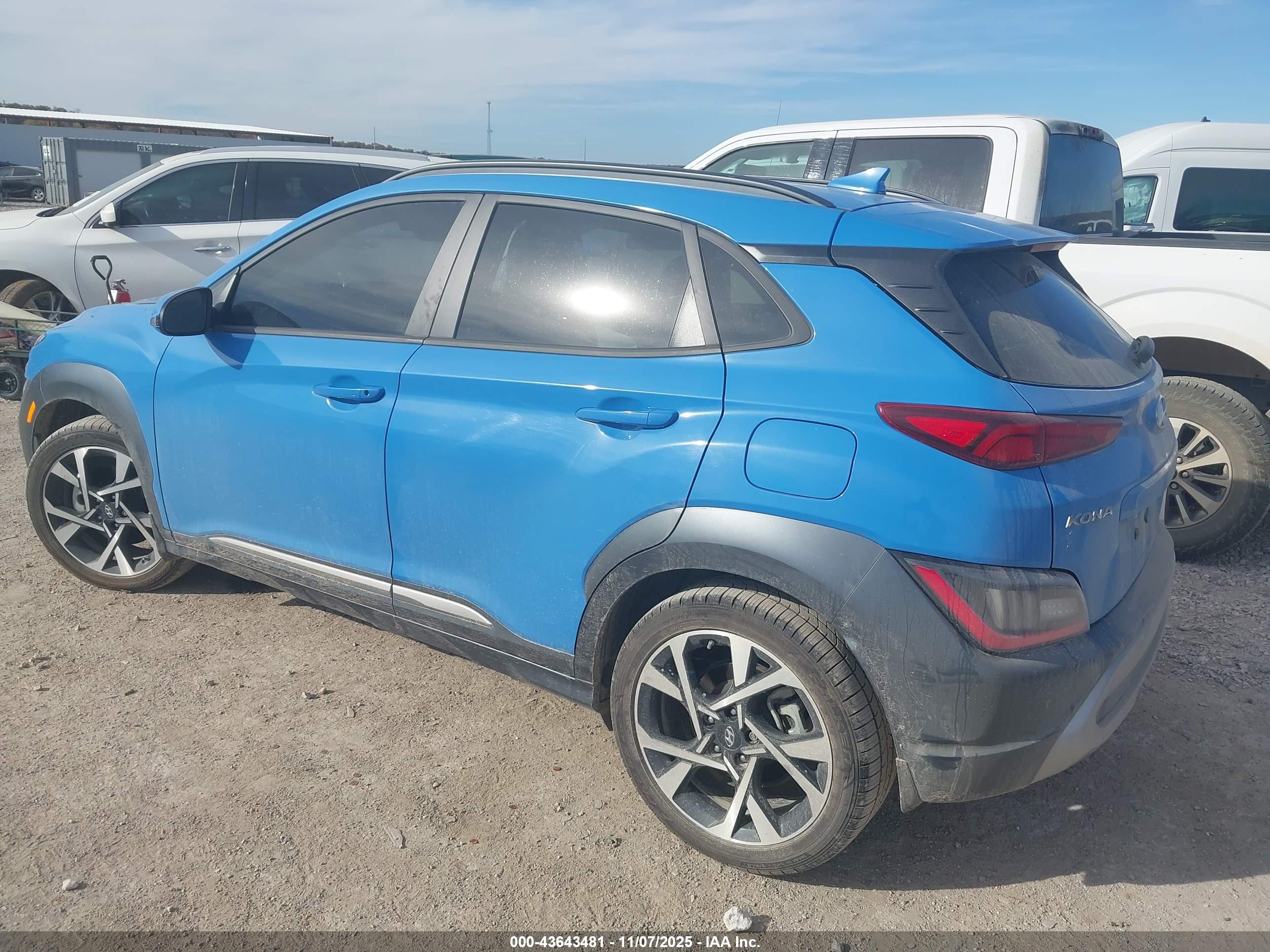 HYUNDAI KONA image 3