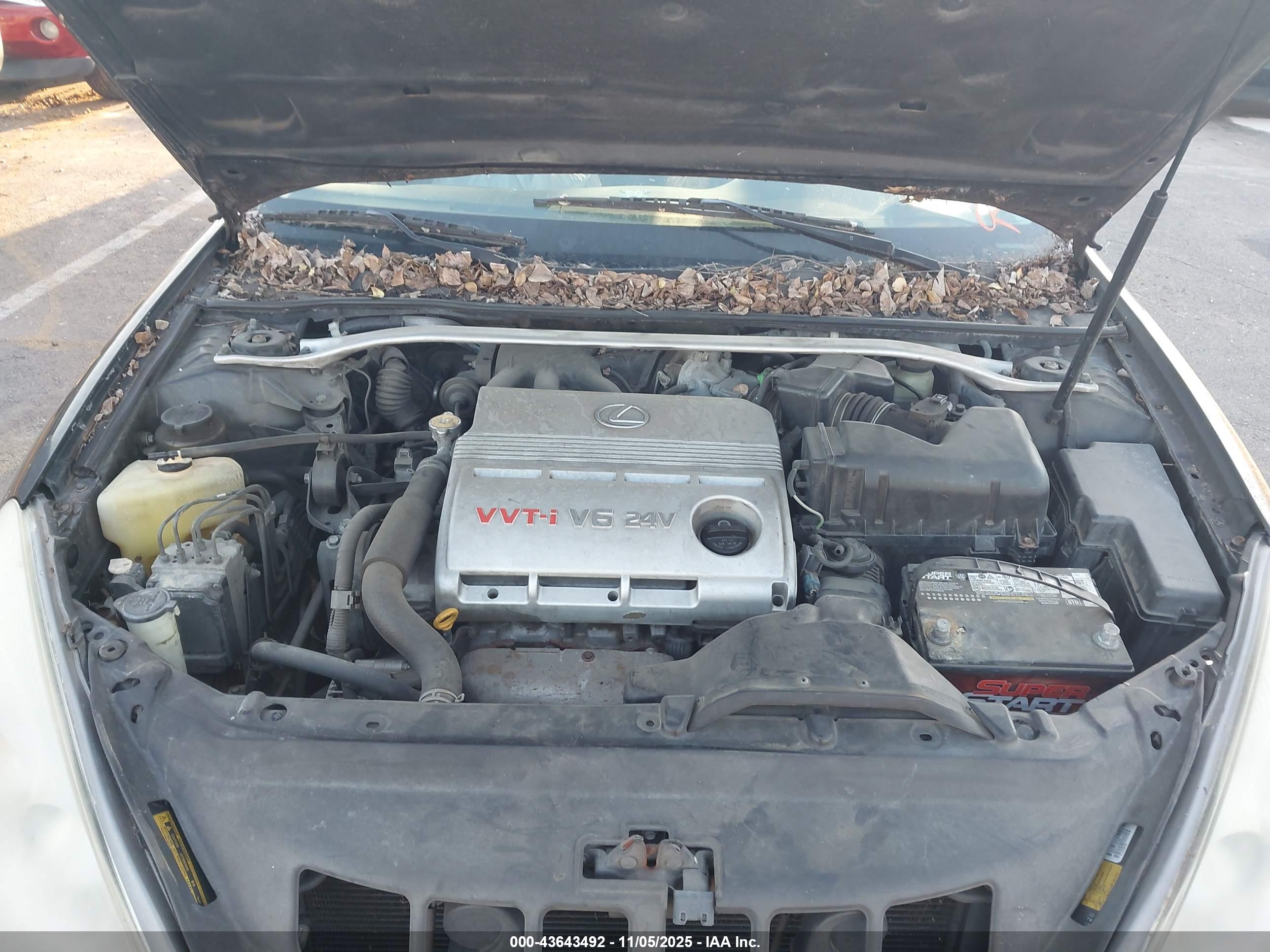 LEXUS ES image 10