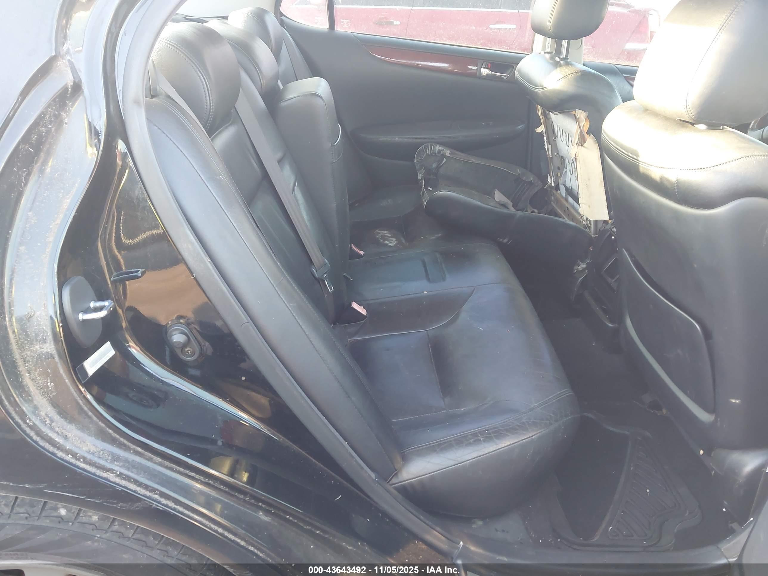 LEXUS ES image 8