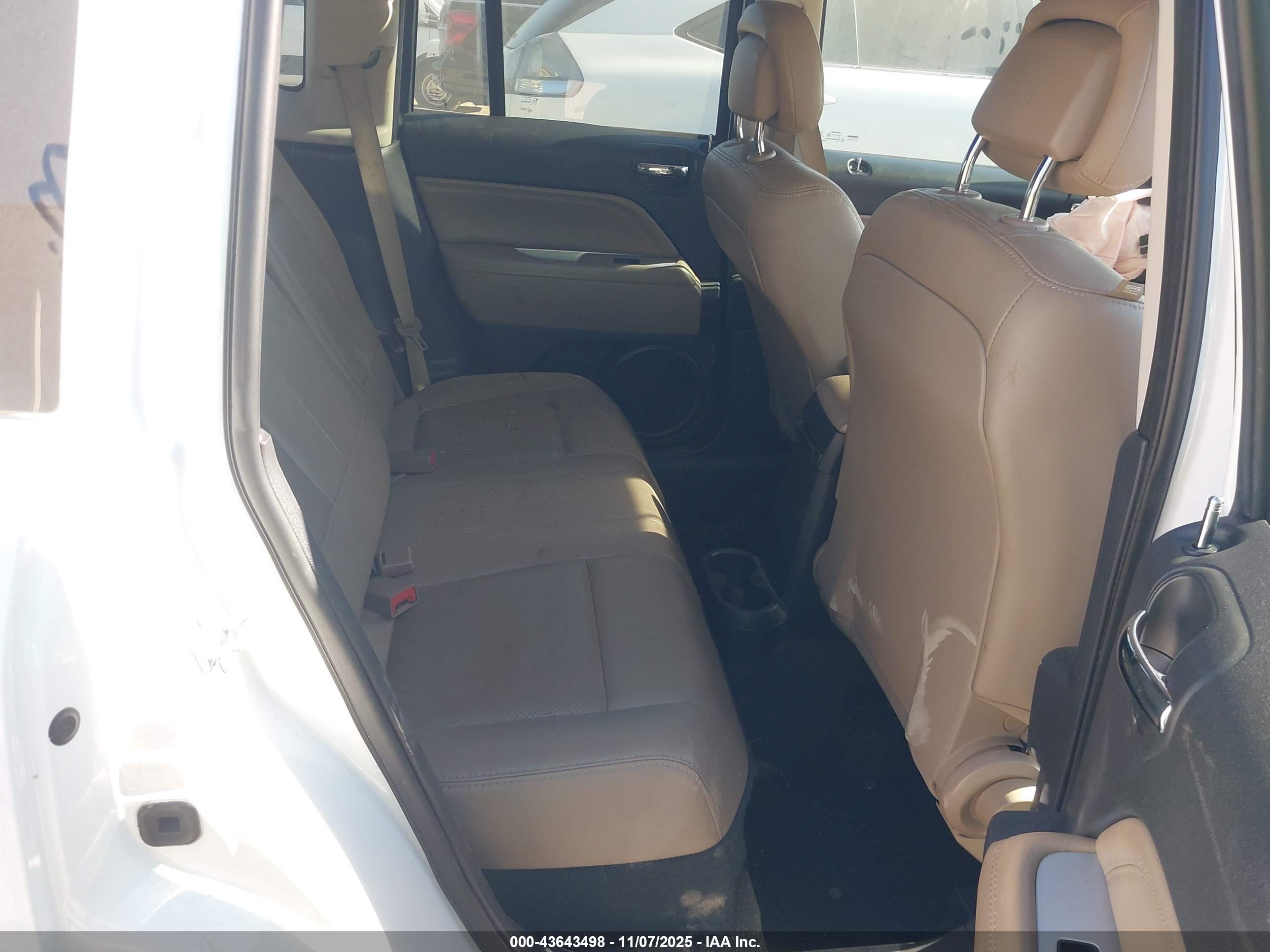 JEEP COMPASS image 8