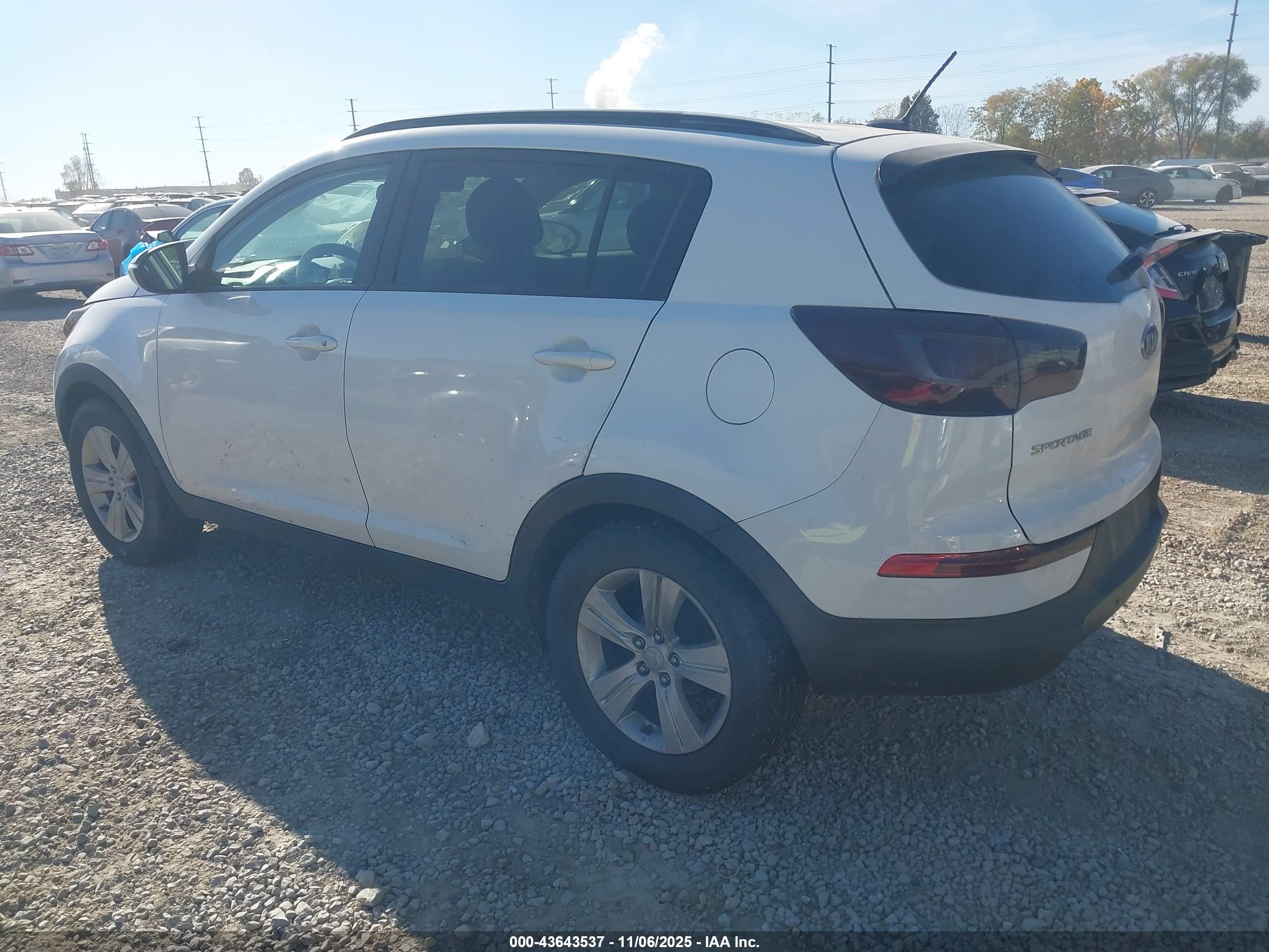 KIA SPORTAGE image 3
