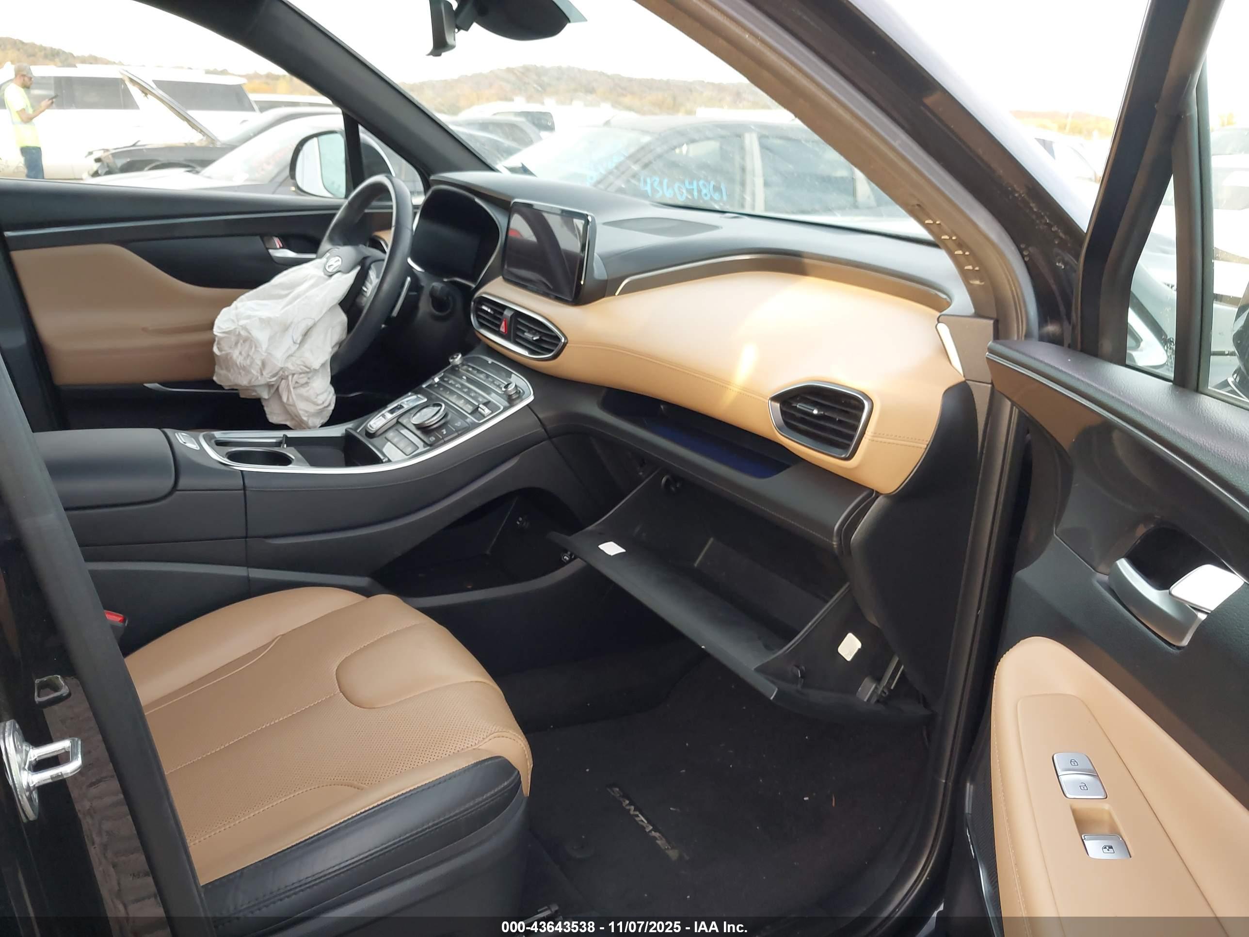 HYUNDAI SANTA image 5