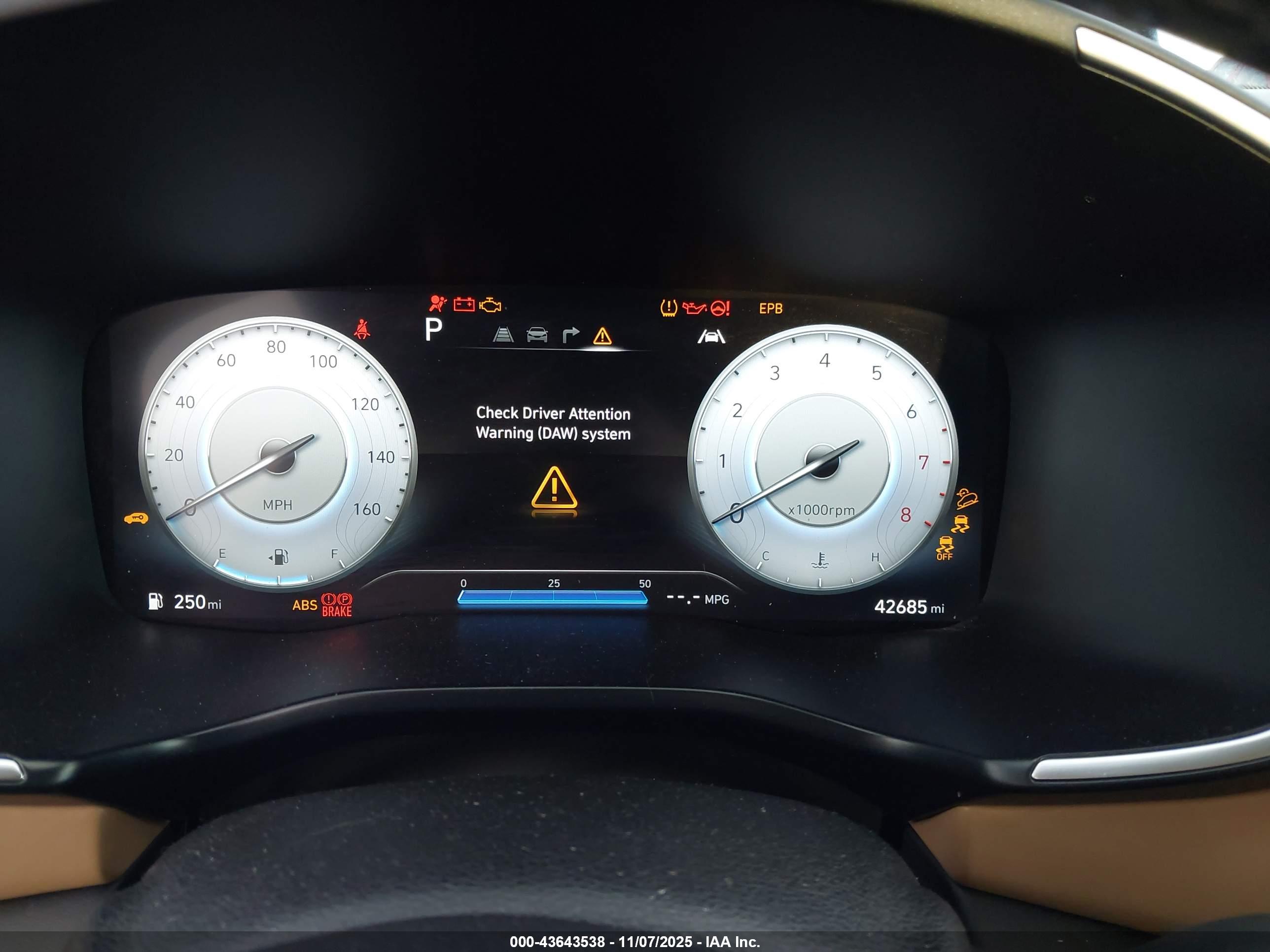 HYUNDAI SANTA image 7