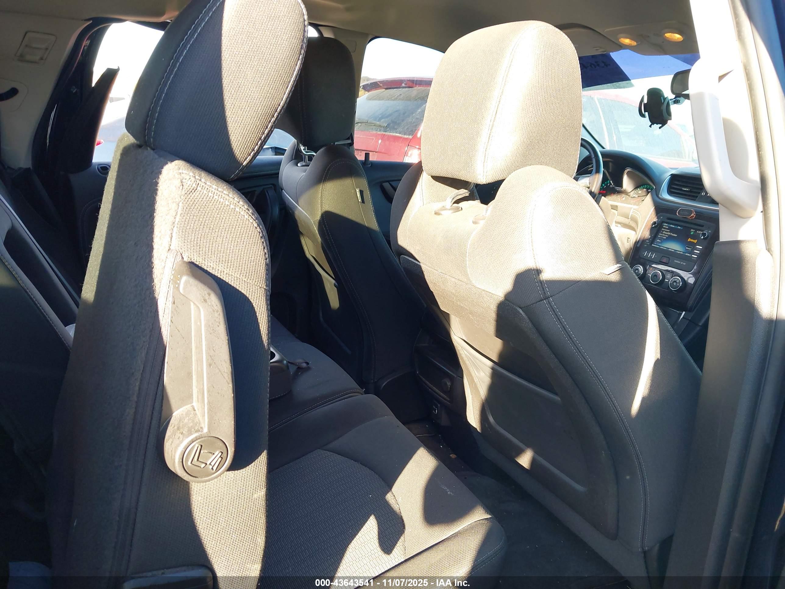 CHEVROLET TRAVERSE image 8