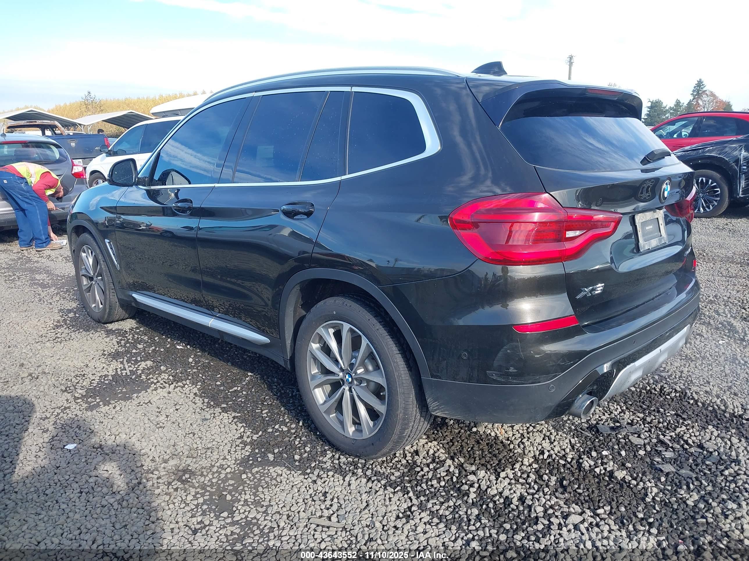 BMW X3 image 3