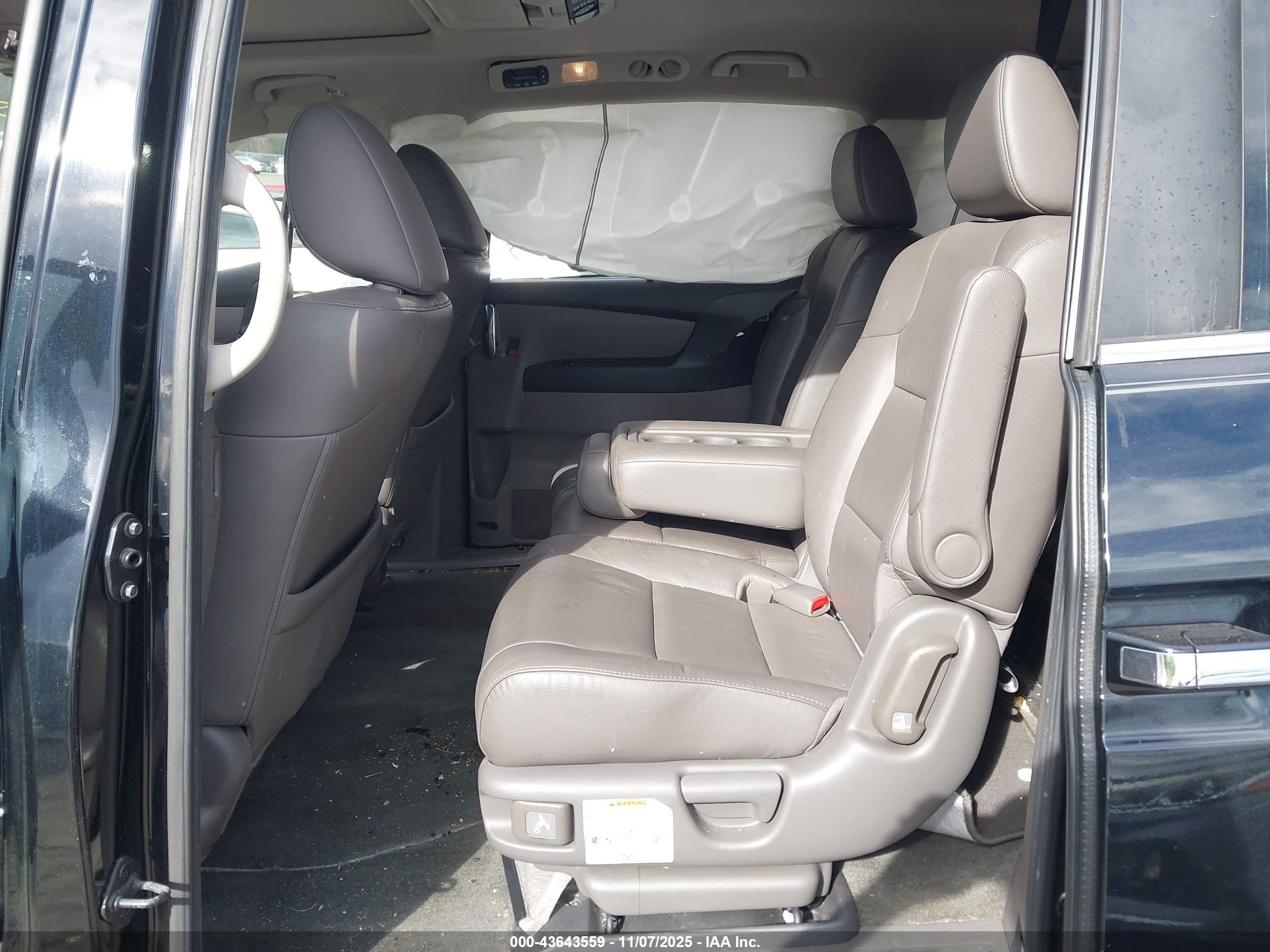 HONDA ODYSSEY image 8