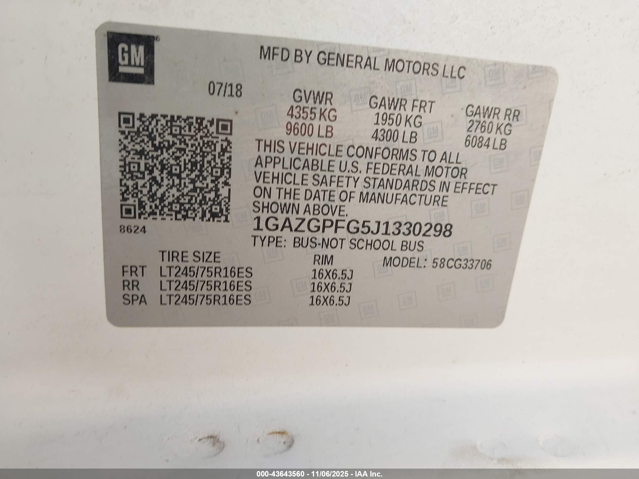 CHEVROLET EXPRESS image 9