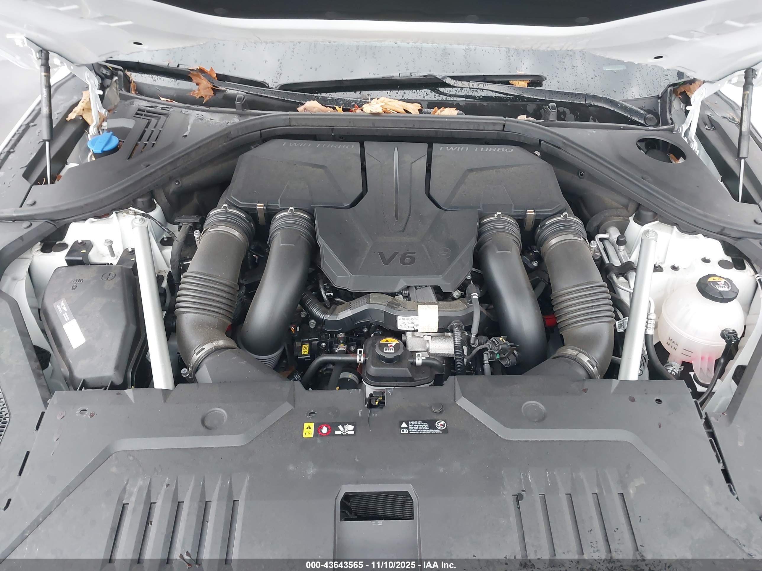 GENESIS GV70 image 10