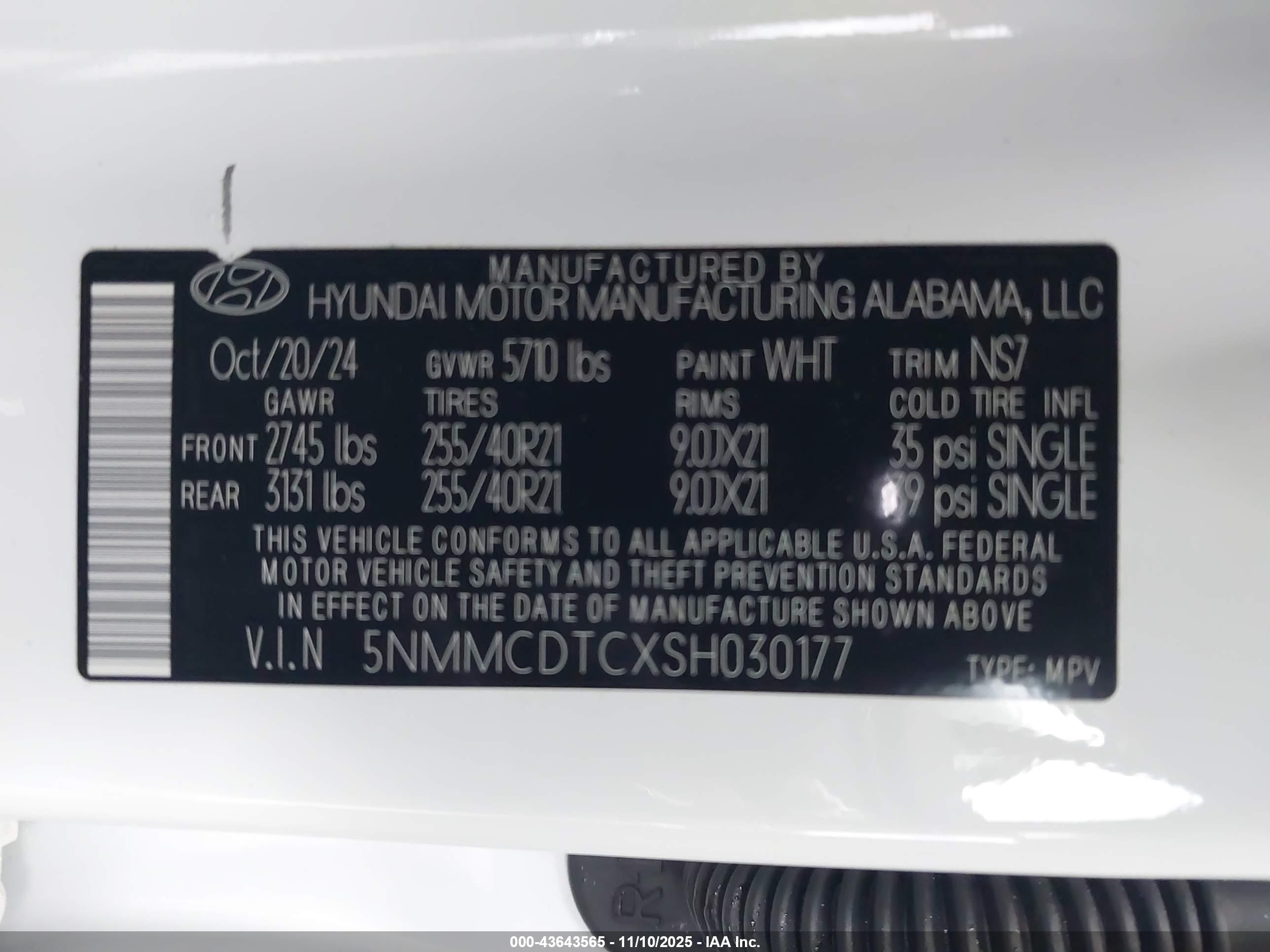 GENESIS GV70 image 9