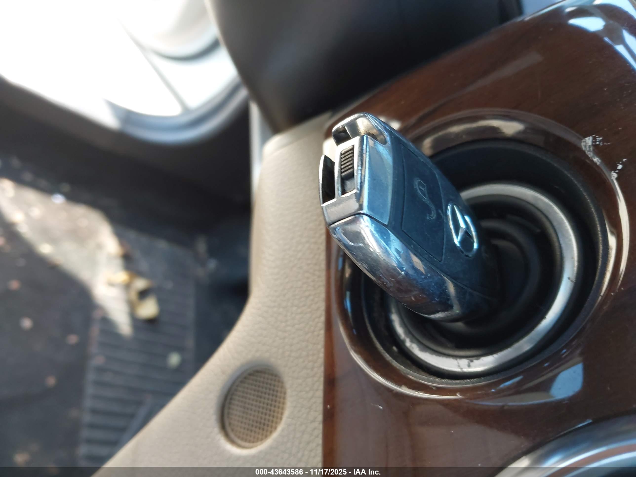 MERCEDES-BENZ GLK image 11