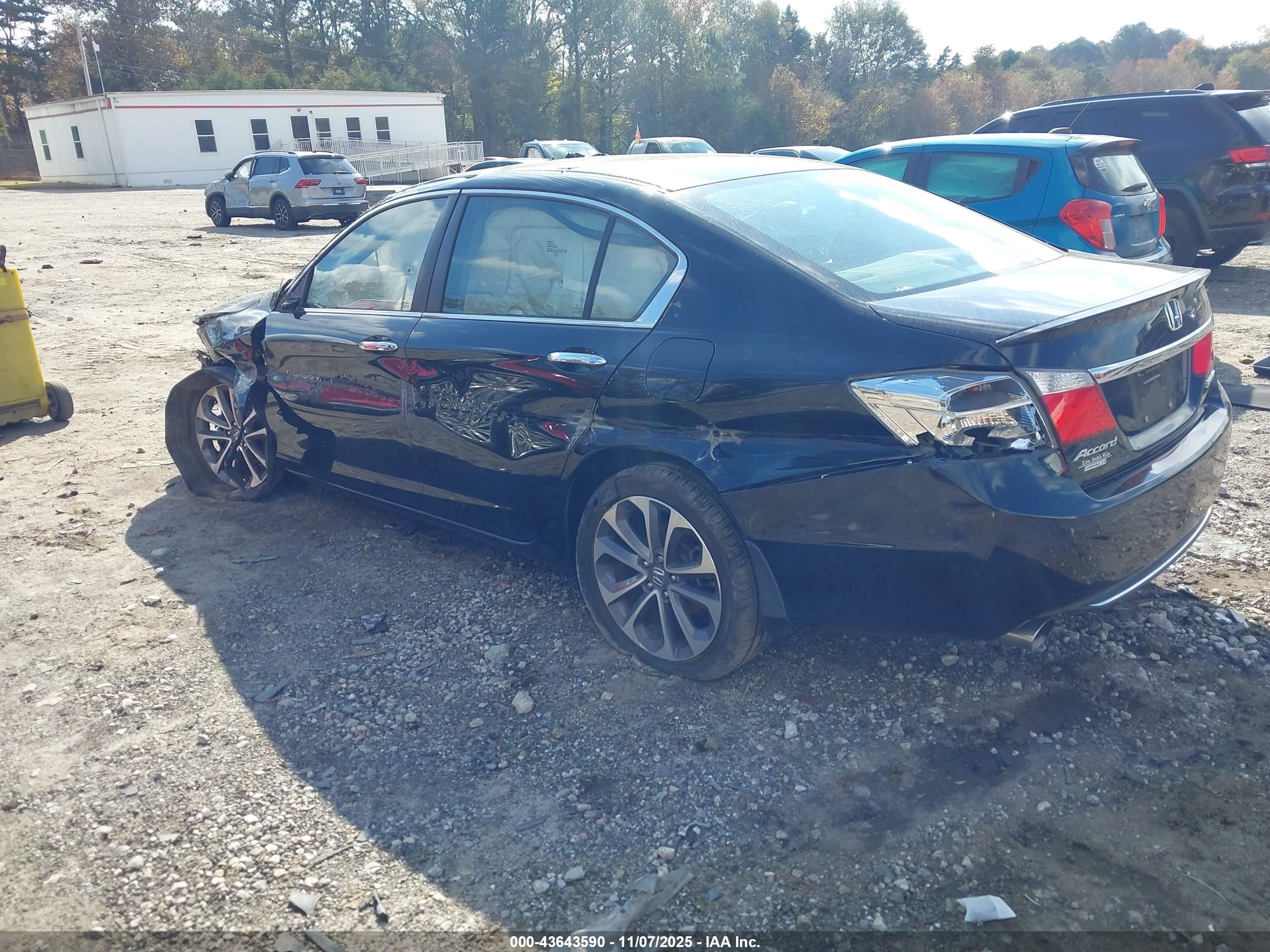 HONDA ACCORD image 3