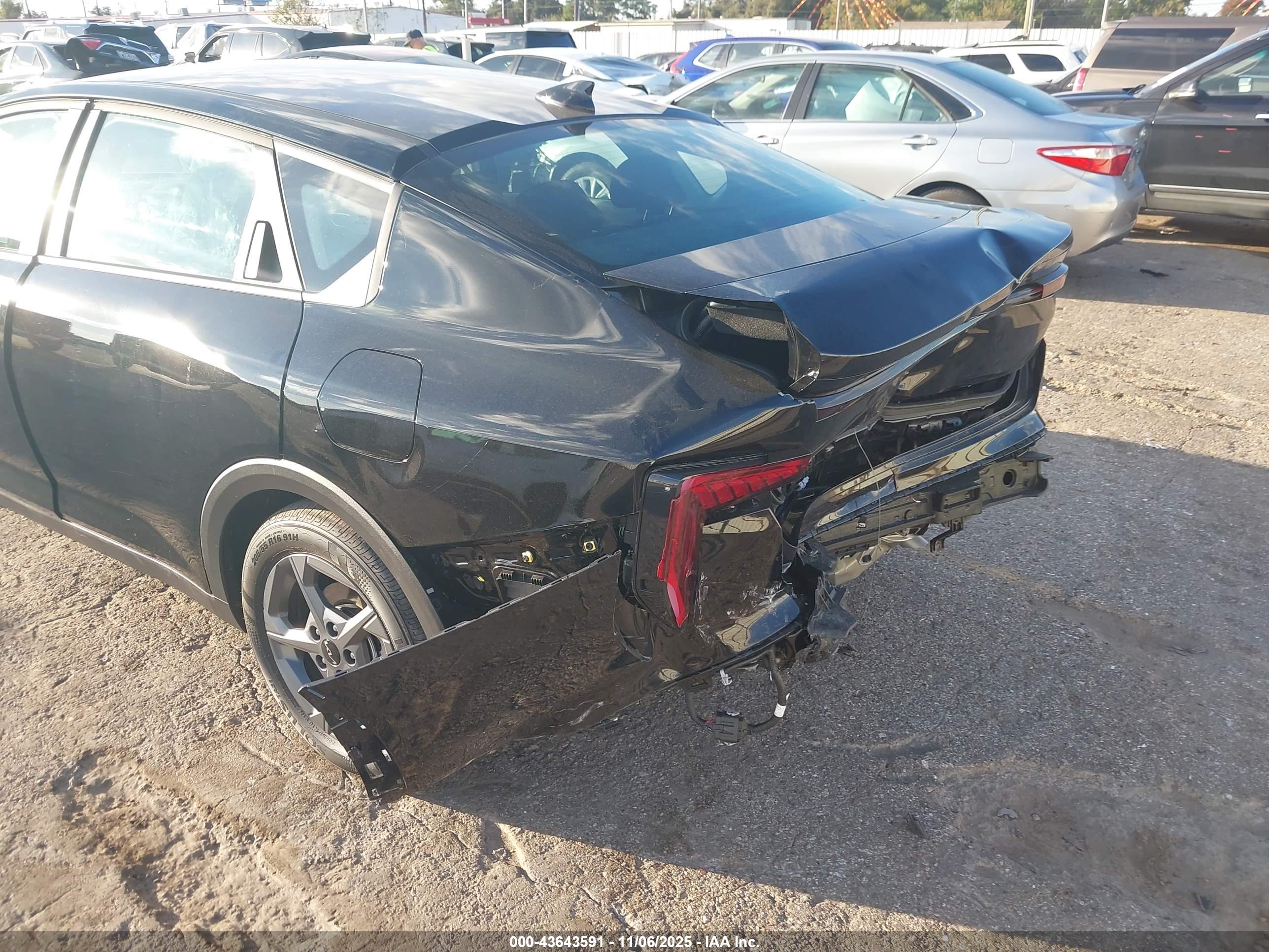 KIA K4 image 6