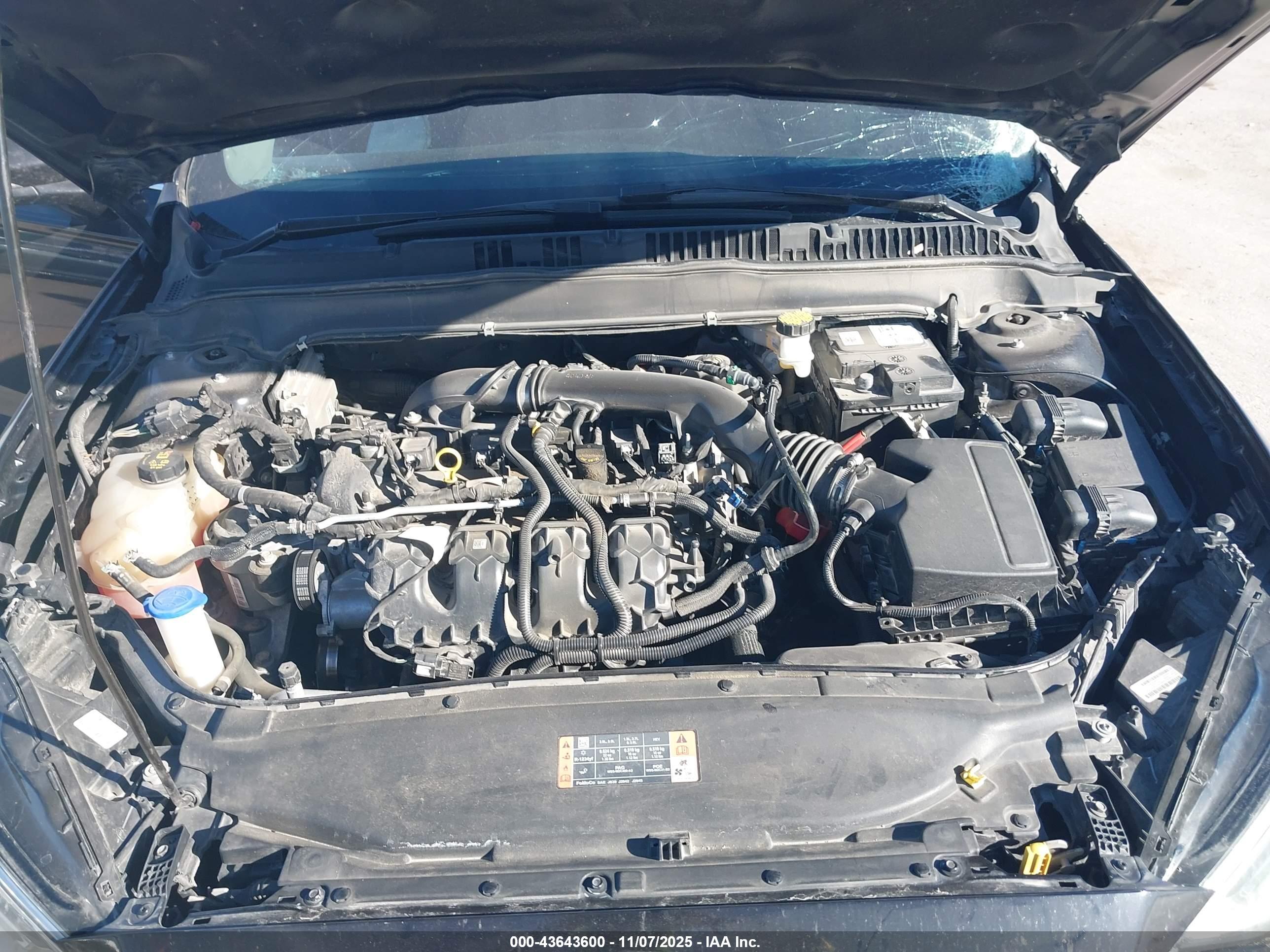 FORD FUSION image 10